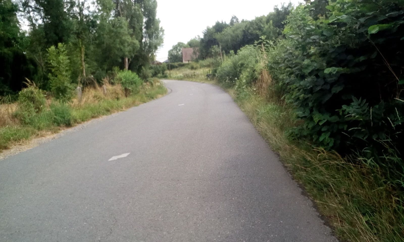 Street view near Hostellerie du Moulin du Pré, Bavent — © crochet_david (CC BY-SA · Mapillary)