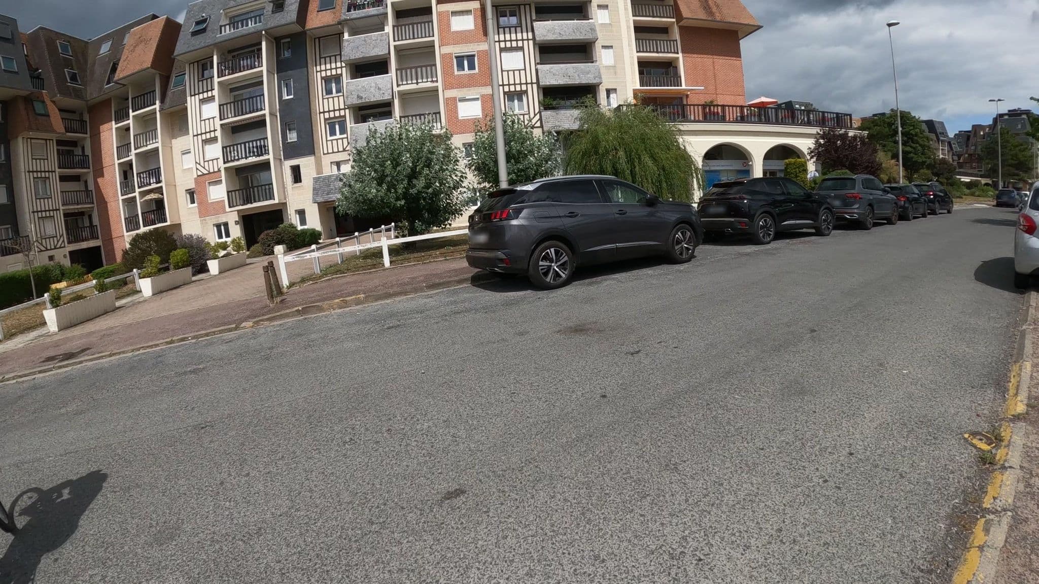 Street view near Résidences Lagrange Classic, Cabourg — © Nzau (CC BY-SA · Mapillary)