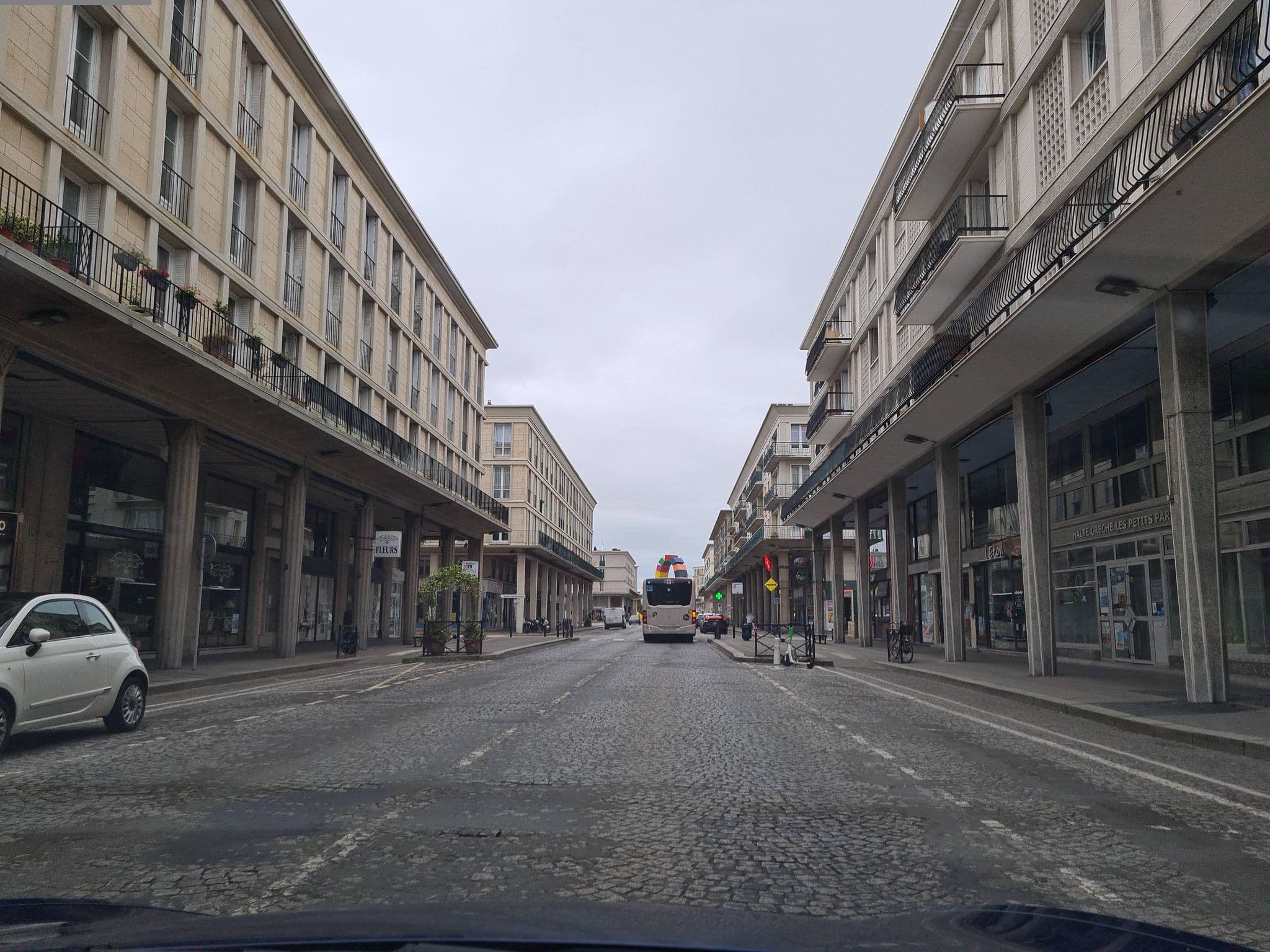Street view near ibis Styles Le Havre Centre Auguste Perret, Le Havre — © kino (CC BY-SA · Mapillary)