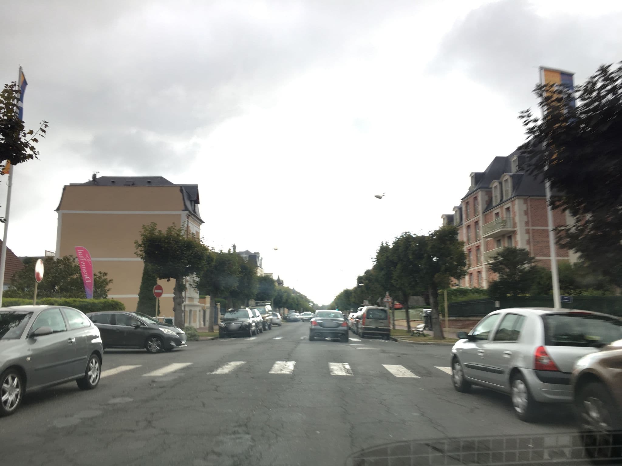 Street view near Park Hôtel, Deauville — © cquest (CC BY-SA · Mapillary)