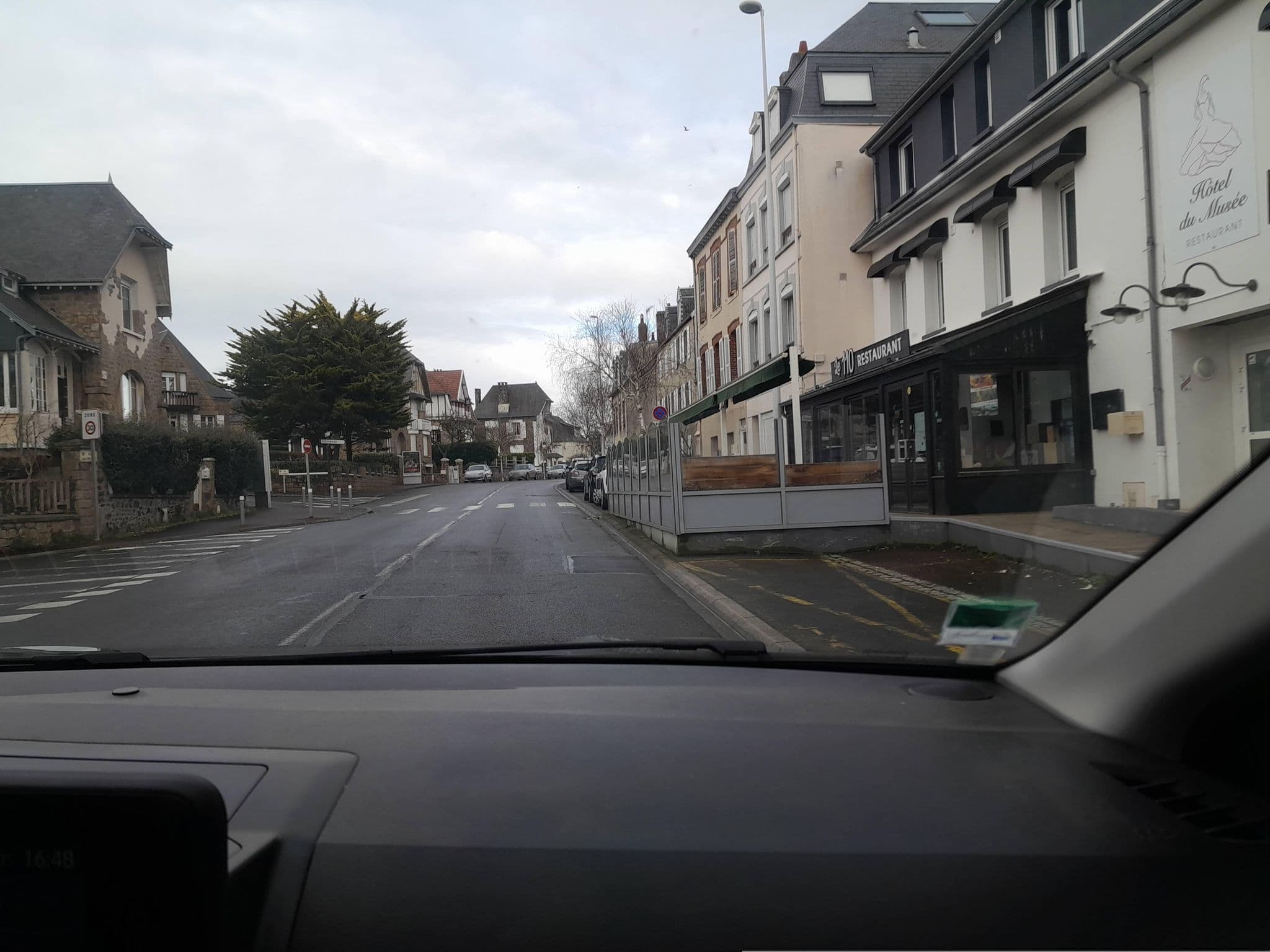 Street view near Hôtel du Musée Granville, Granville — © hautetension08 (CC BY-SA · Mapillary)