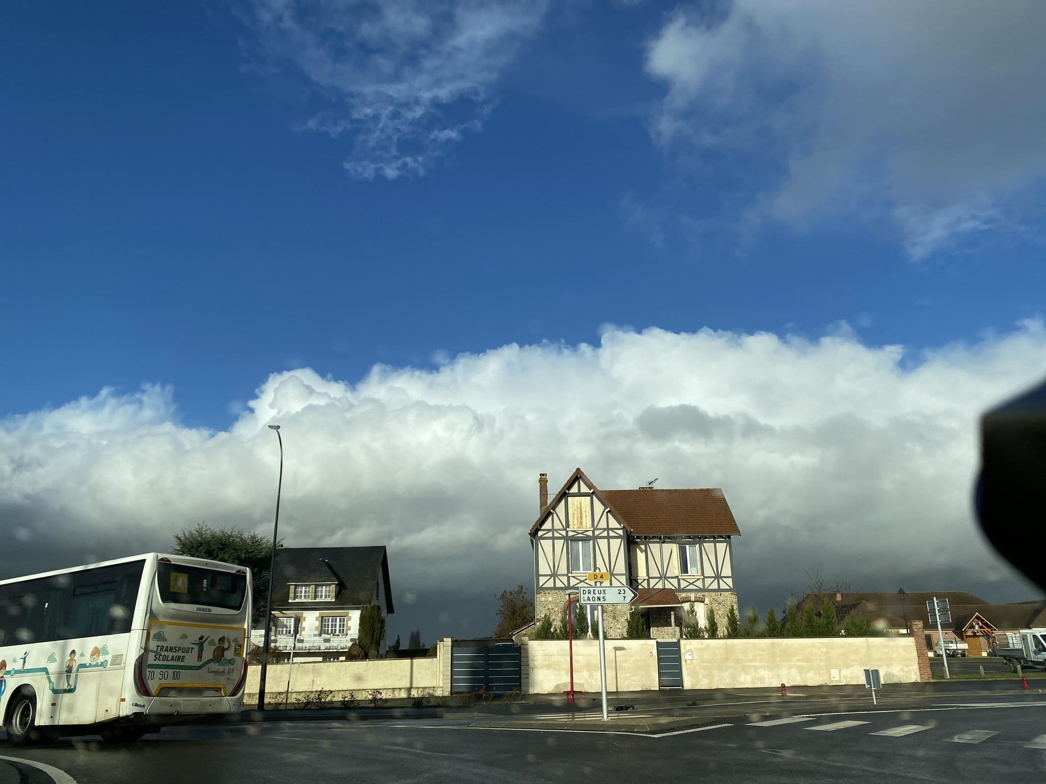 Street view near The Originals City, Le Relais des Carnutes, Dreux Ouest (Inter-Hotel), Brezolles — © fpm (CC BY-SA · Mapillary)