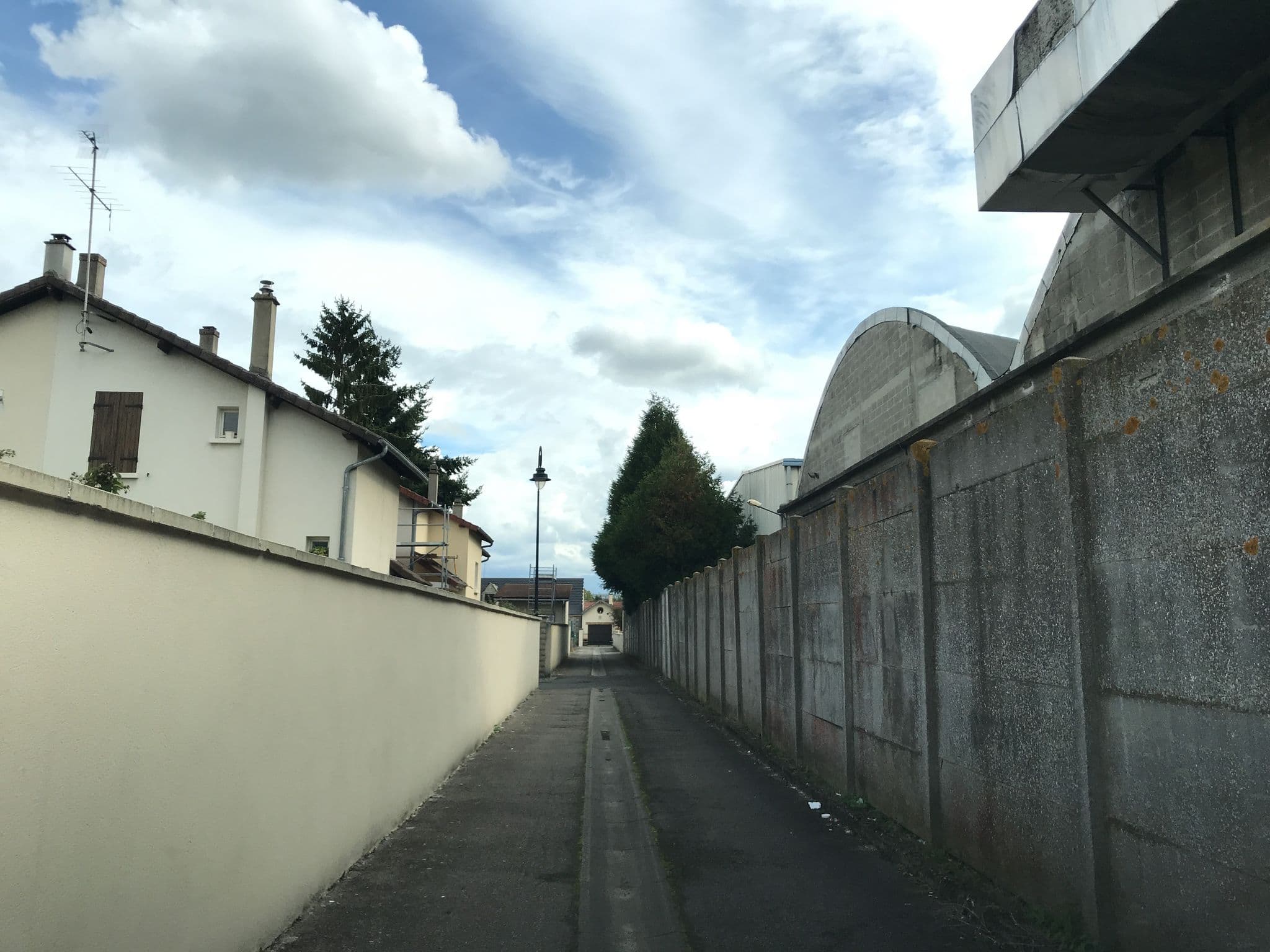 Street view near Hotel Baryton, Vernon — © unmap (CC BY-SA · Mapillary)