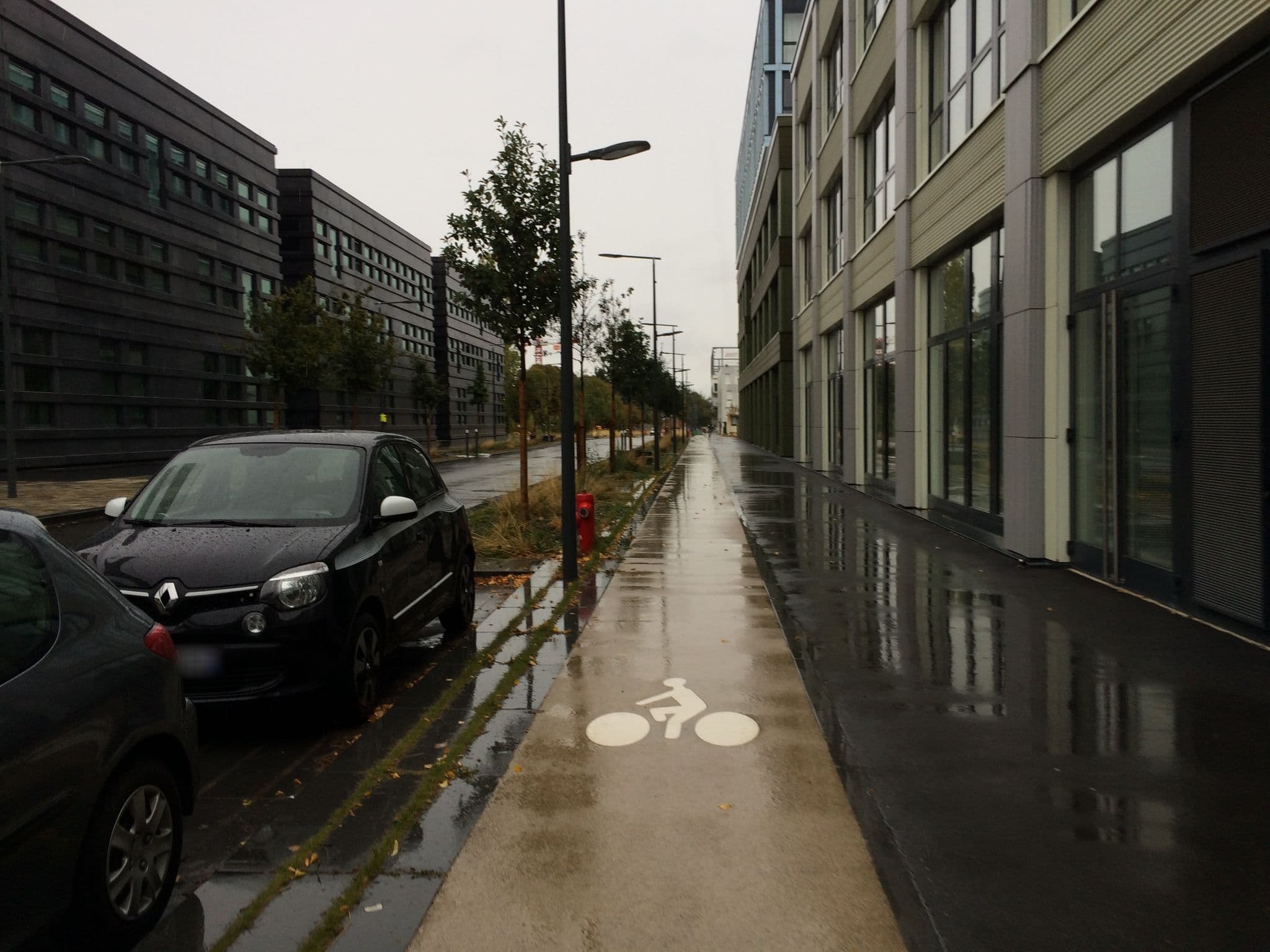 Street view near Campanile Paris Sud Saclay- Gif sur yvette, Bures-sur-Yvette — © josmougn (CC BY-SA · Mapillary)