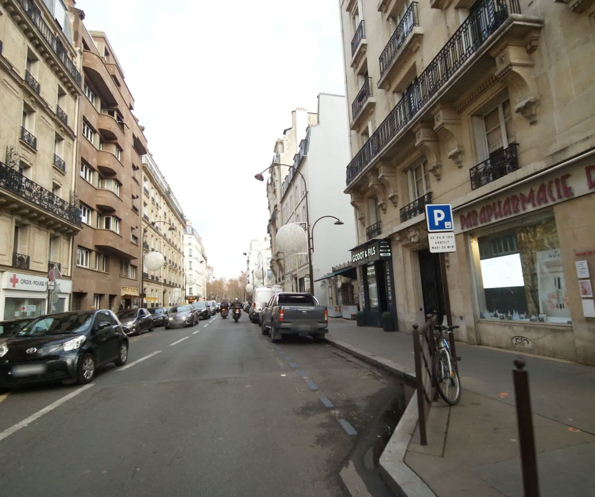Street view near LA VILLA 100, Neuilly-sur-Seine — © sogefi (CC BY-SA · Mapillary)