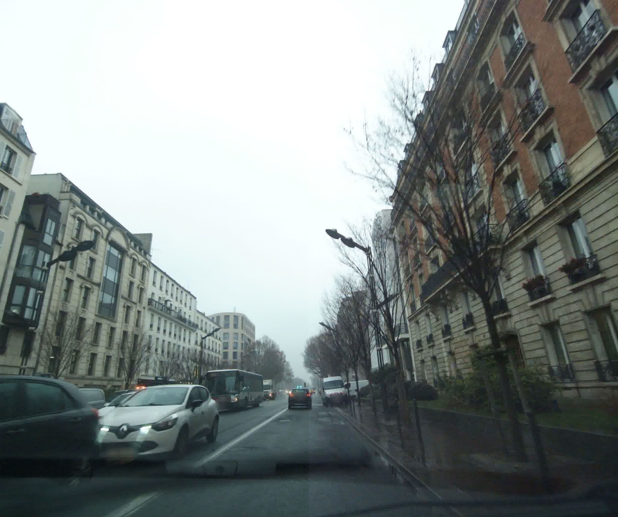 Street view near Bureaux, Levallois-Perret — © sogefi (CC BY-SA · Mapillary)