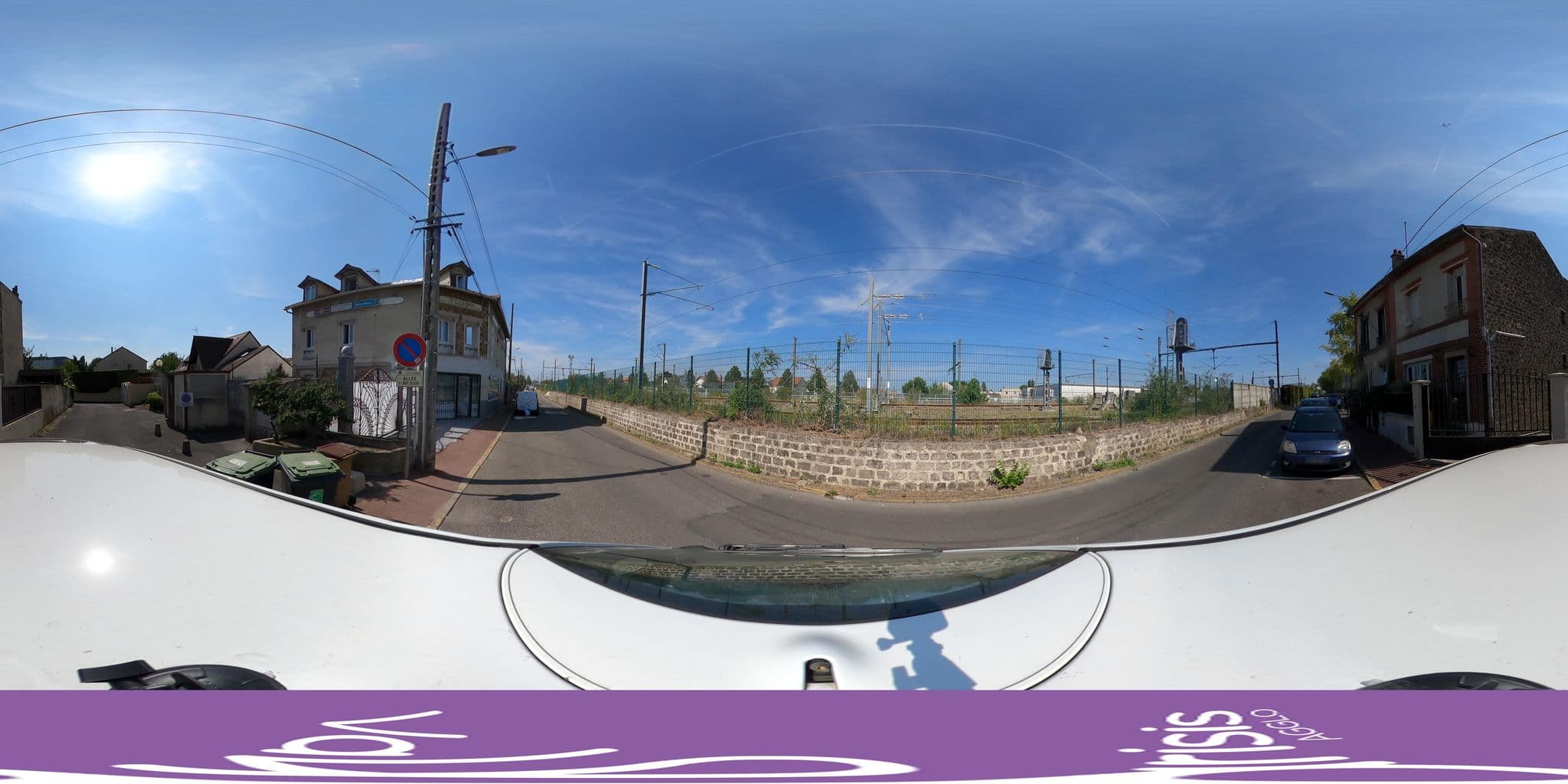 Street view near Hôtel Restaurant des Deux Gares, Ermont — © sigCAVP (CC BY-SA · Mapillary)