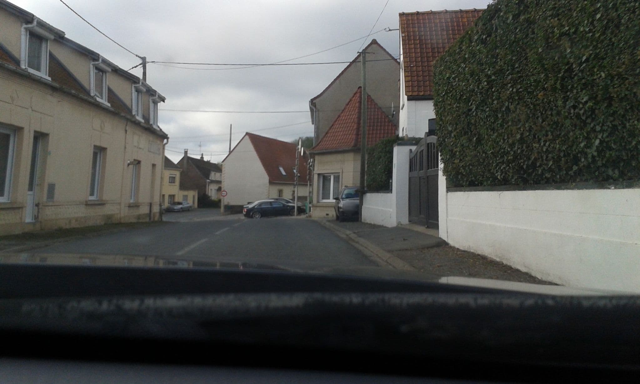 Street view near Chambre d'hôtes Pihen Les Guînes, Hames-Boucres — © df45 (CC BY-SA · Mapillary)