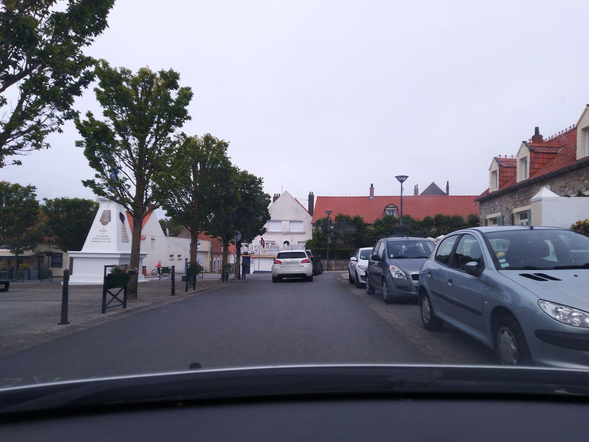 Street view near Les Moussaillons, Wissant — © plumf (CC BY-SA · Mapillary)