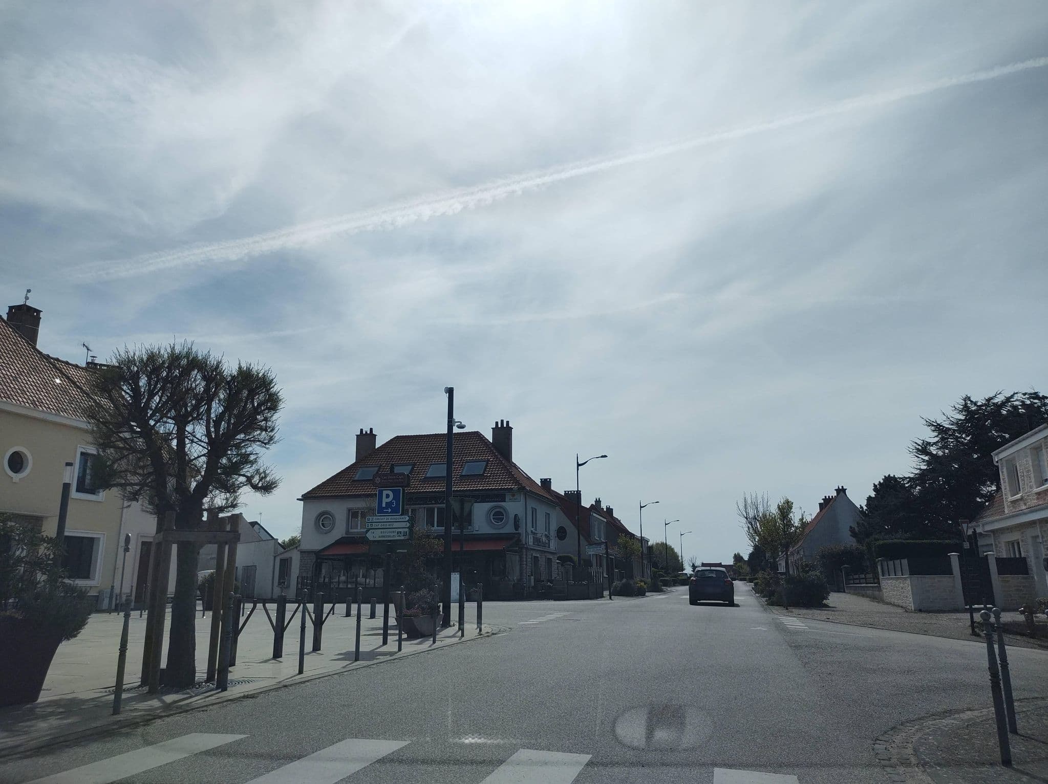 Street view near Quenu Edouard, Ambleteuse — © thetornado76 (CC BY-SA · Mapillary)