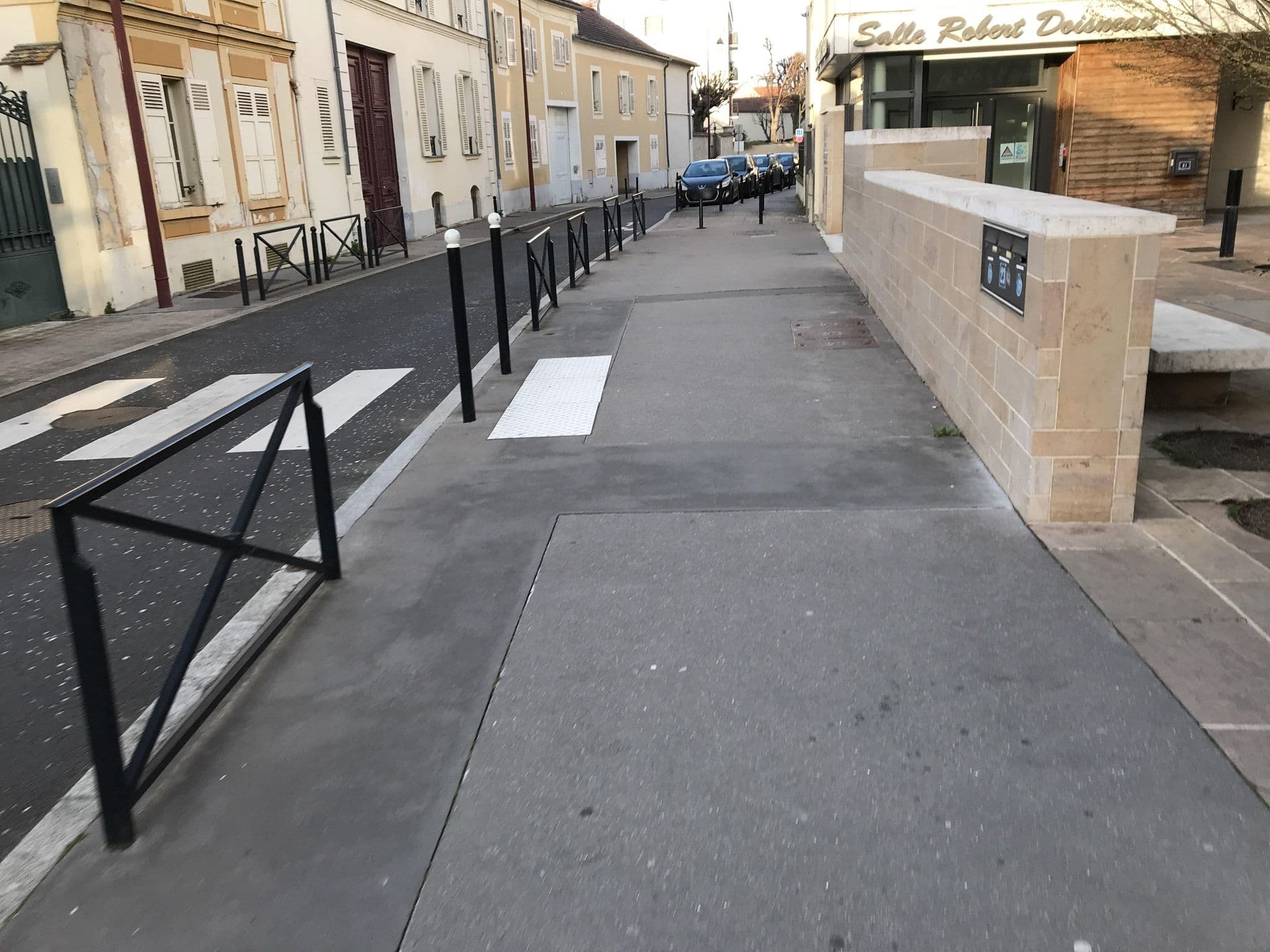 Street view near JC JL Aveline, Rungis — © josmougn (CC BY-SA · Mapillary)