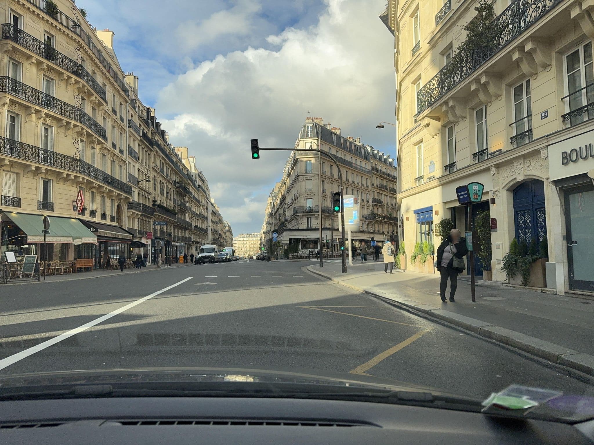 Street view near Le Rives Oceanik, Paris 05 Panthéon — © jerome92370 (CC BY-SA · Mapillary)