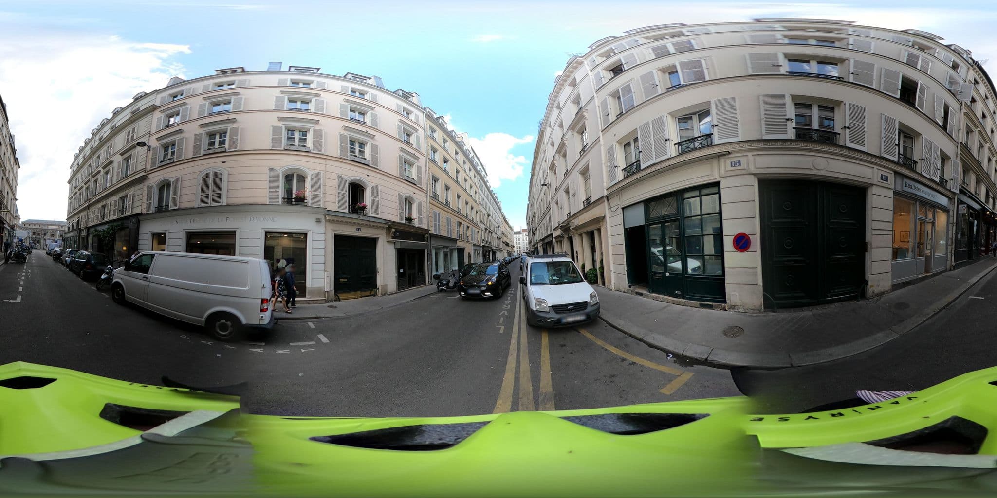 Street view near Hammam et Piscine de L'Hotel, Paris 01 Louvre — © Stefdegreef (CC BY-SA · Mapillary)