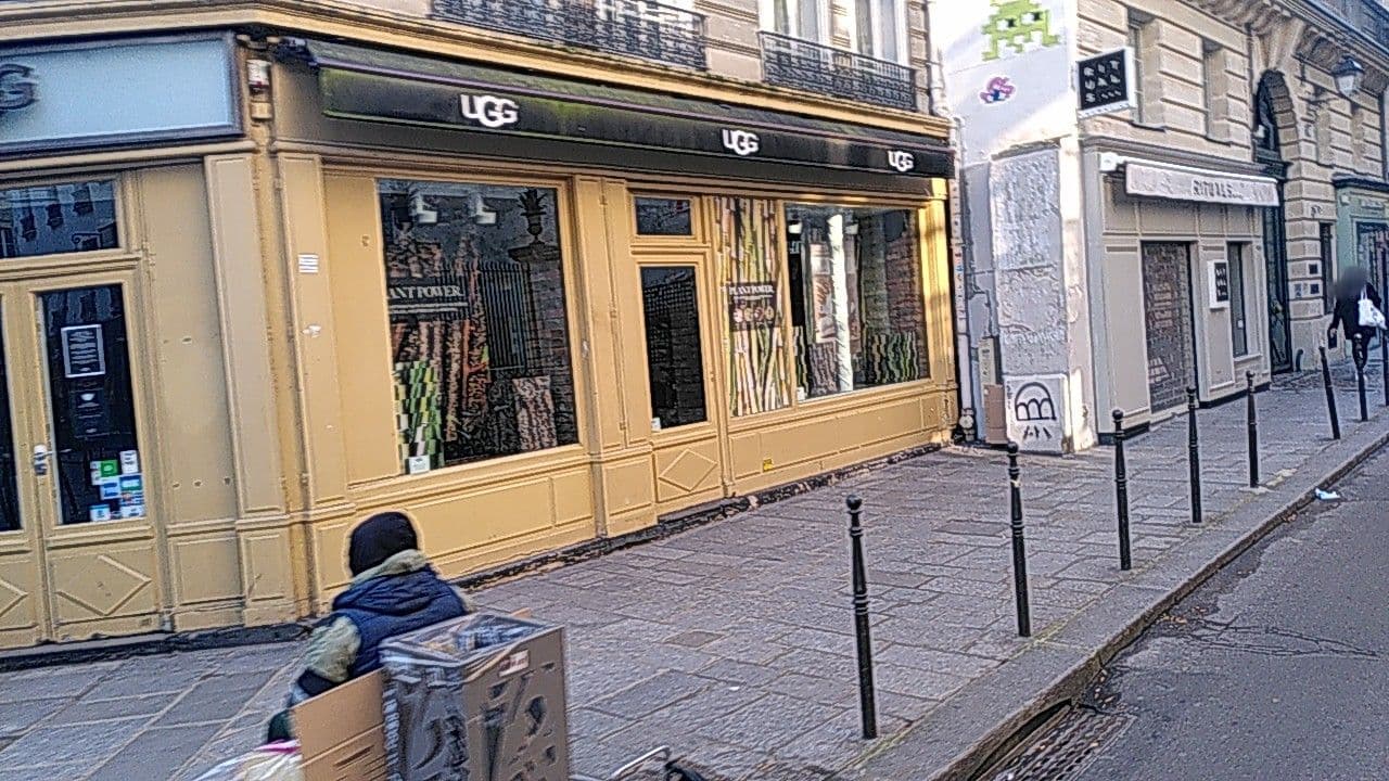 Street view near Appartement Vieille du Temple, Paris 04 Hôtel-de-Ville — © britze (CC BY-SA · Mapillary)