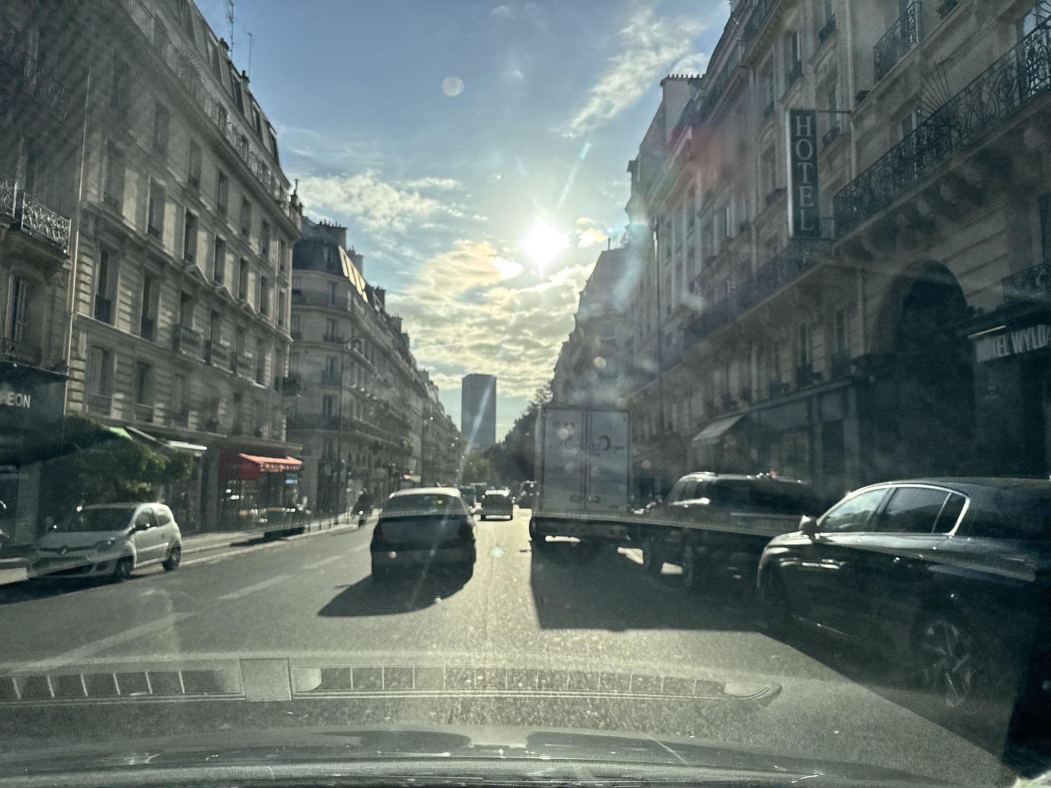 Street view near Hotel Sully Saint Germain, Paris 05 Panthéon — © jerome92370 (CC BY-SA · Mapillary)