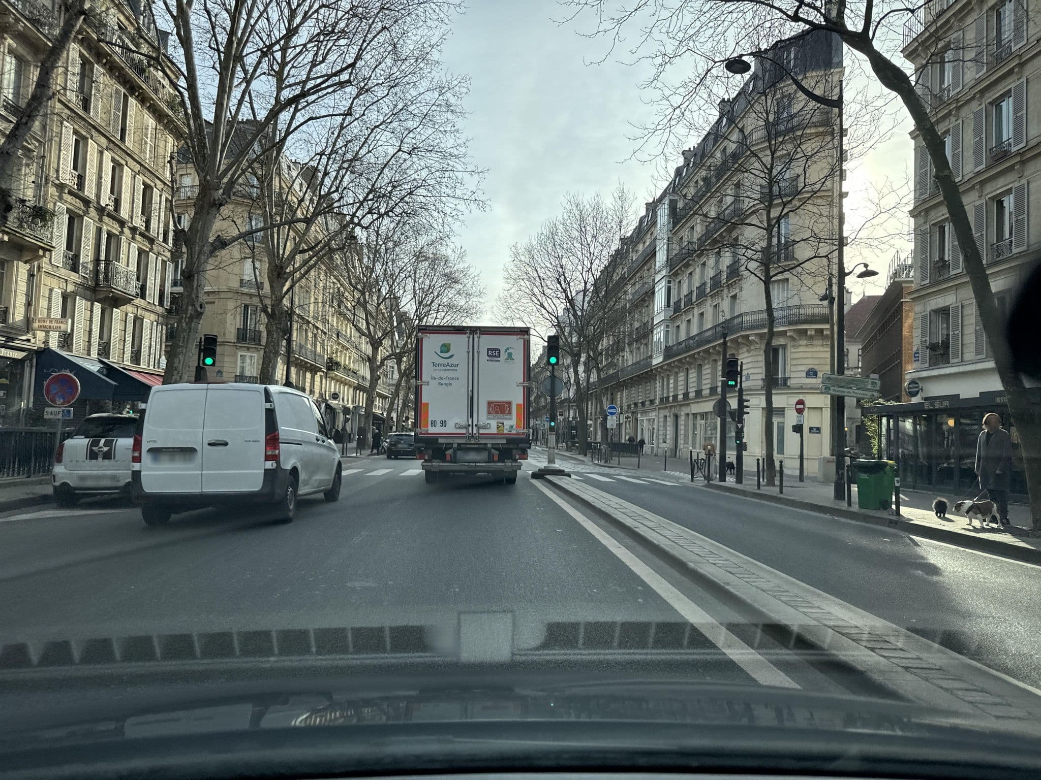 Street view near Pierre Airbnb, Paris — © jerome92370 (CC BY-SA · Mapillary)