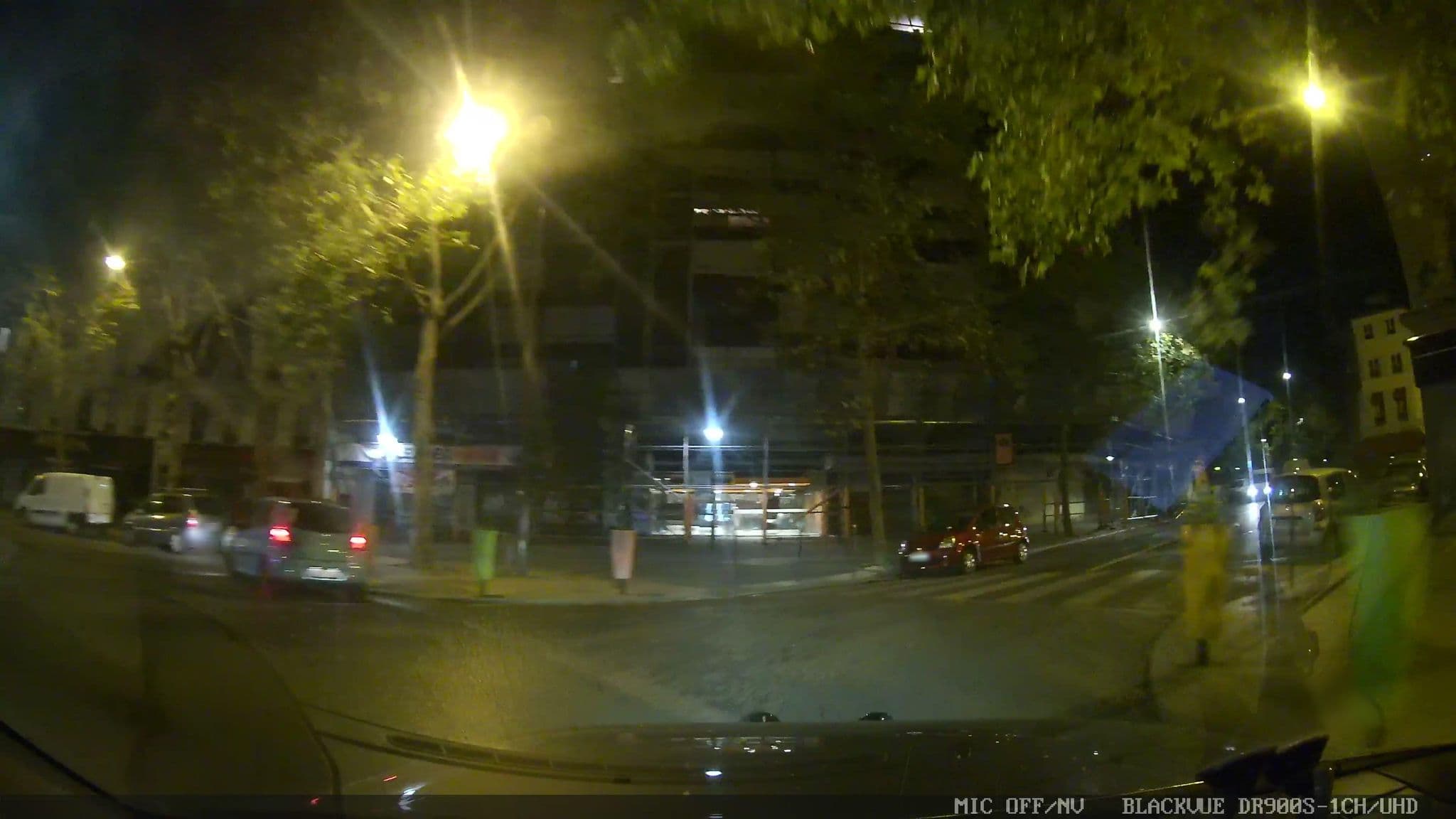 Street view near 아멜리에하우스, Paris 13 Gobelins — © grobin (CC BY-SA · Mapillary)