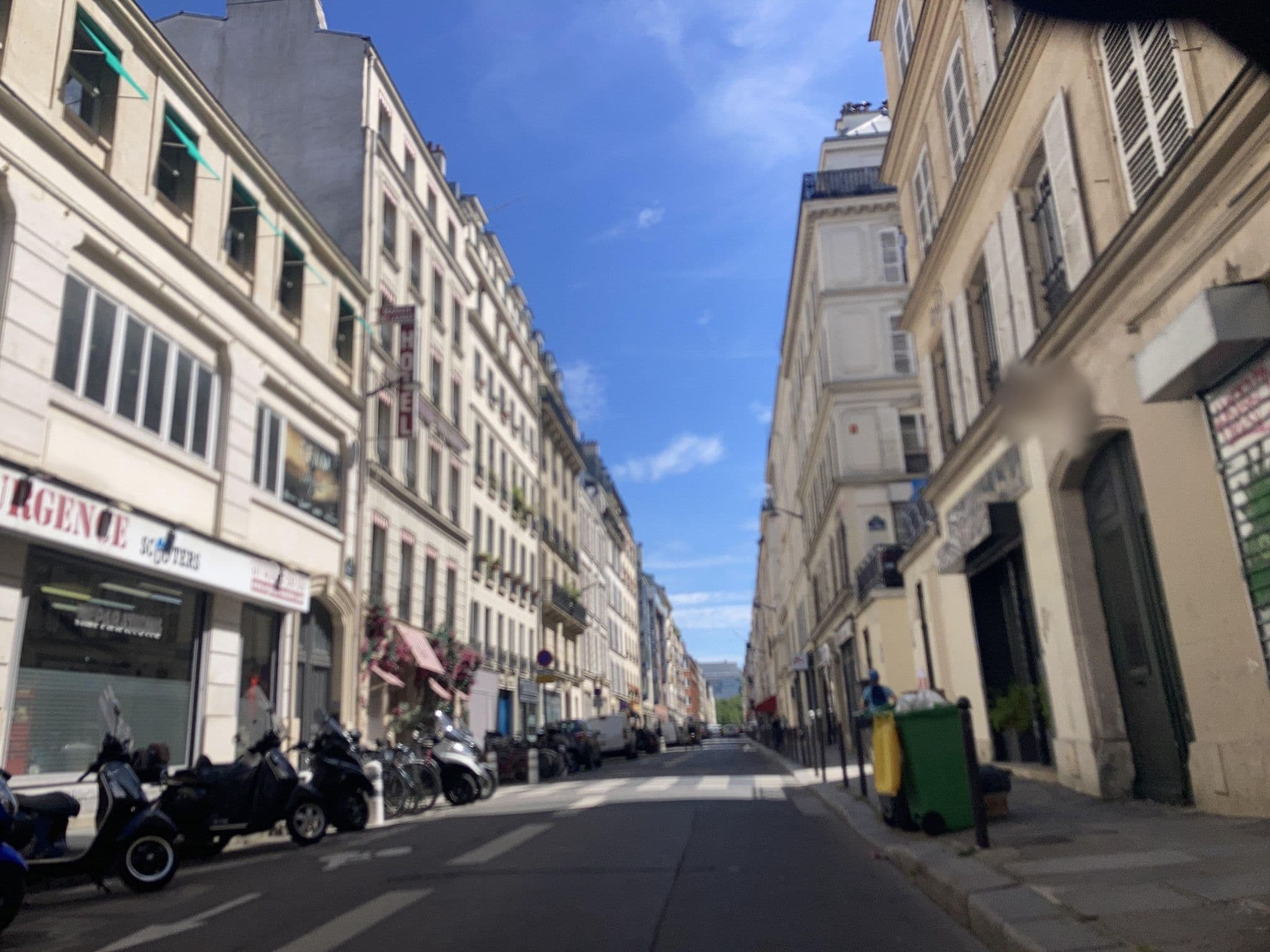 Street view near Hôtel Bastille de Launay, Saint-Ambroise — © zb256 (CC BY-SA · Mapillary)