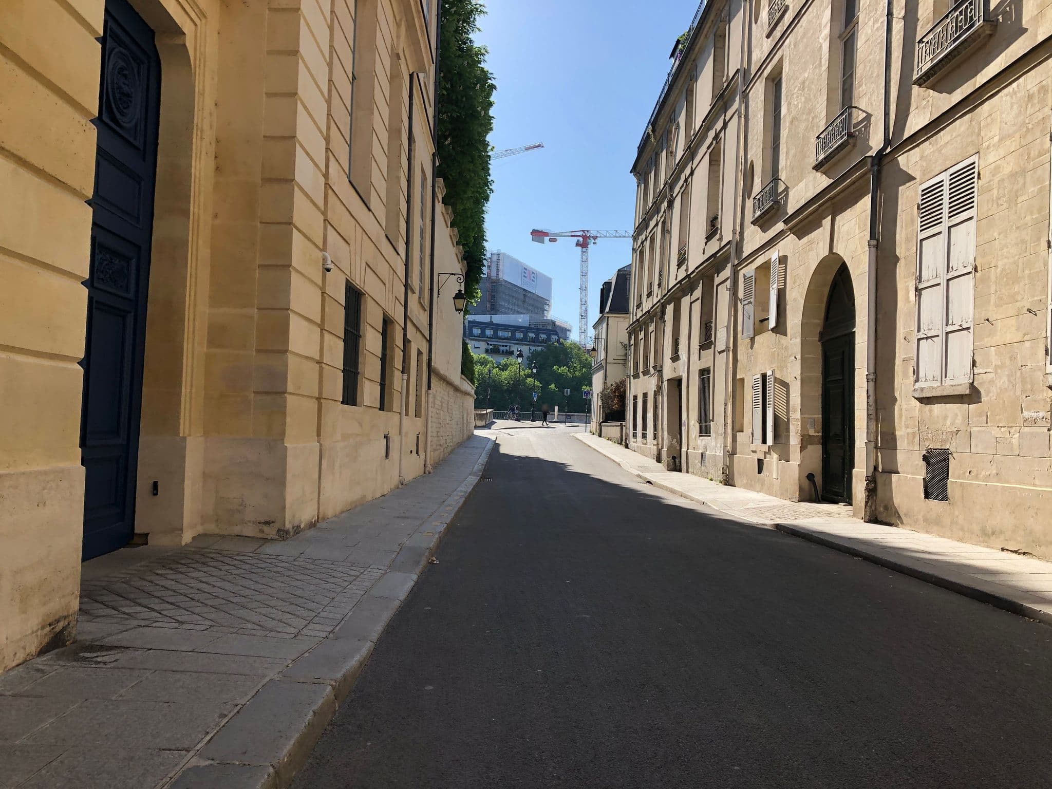 Street view near Hôtel Lambert, Paris — © jerome92370 (CC BY-SA · Mapillary)