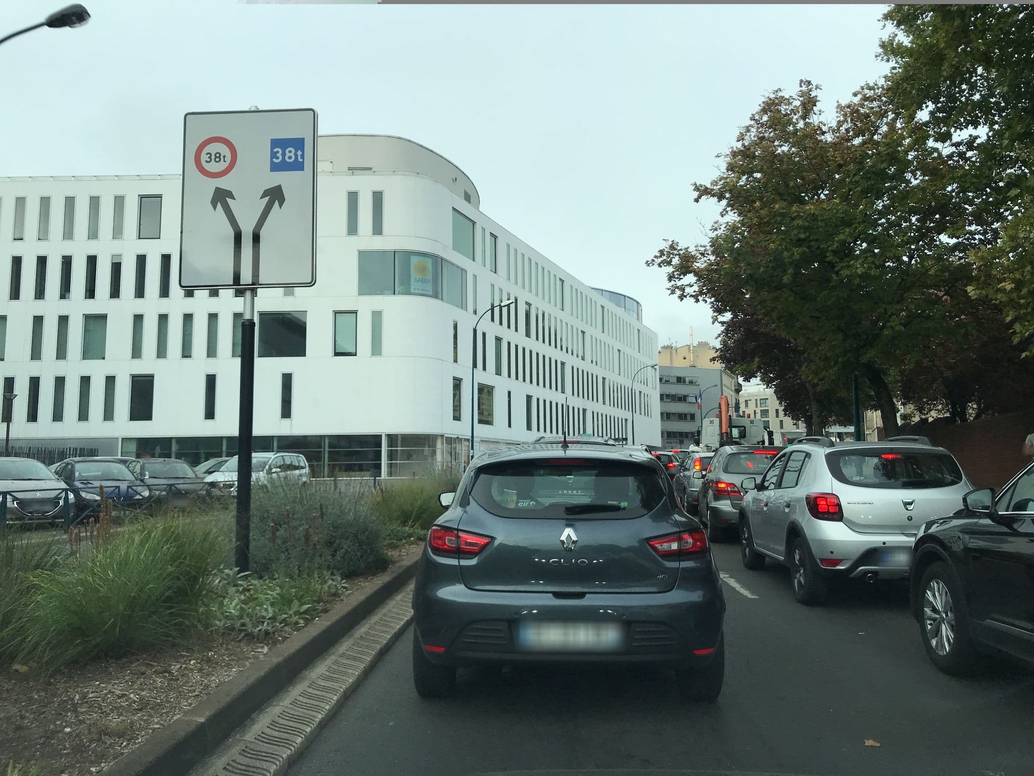 Street view near Ibis Budget, Pantin — © unmap (CC BY-SA · Mapillary)