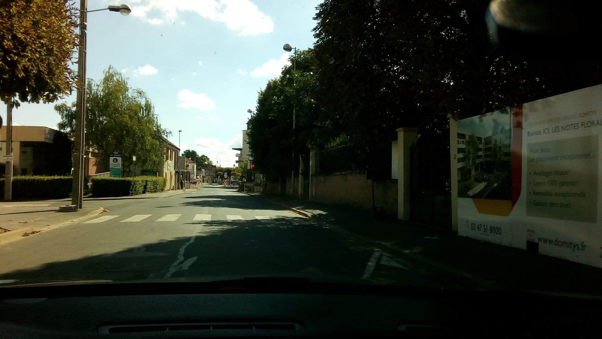 Street view near Résidence Services Seniors DOMITYS - Les Notes Florales, Combs-la-Ville — © cemcarfil (CC BY-SA · Mapillary)