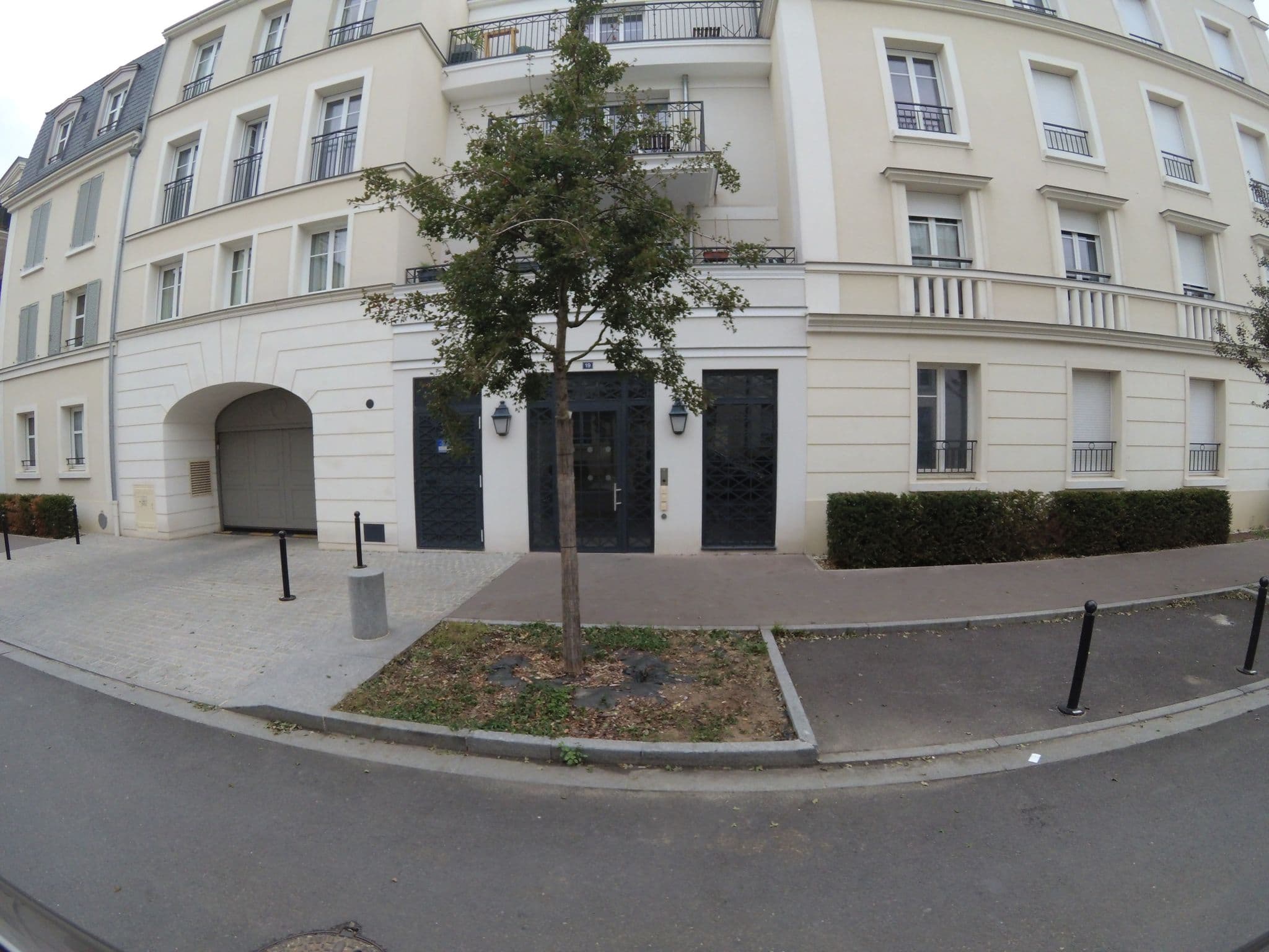 Street view near Citrine II, Serris — © stephanep (CC BY-SA · Mapillary)