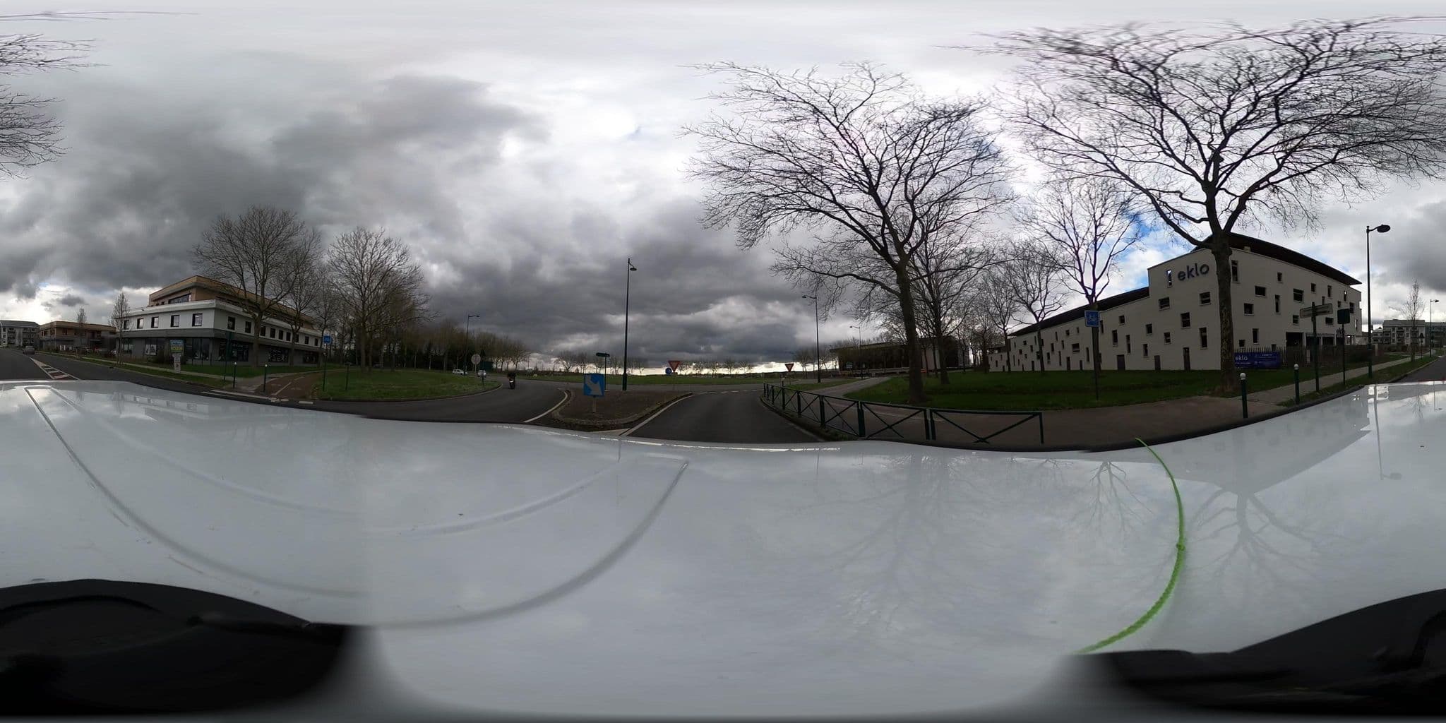 Street view near Eklo, Serris — © gobomap77 (CC BY-SA · Mapillary)