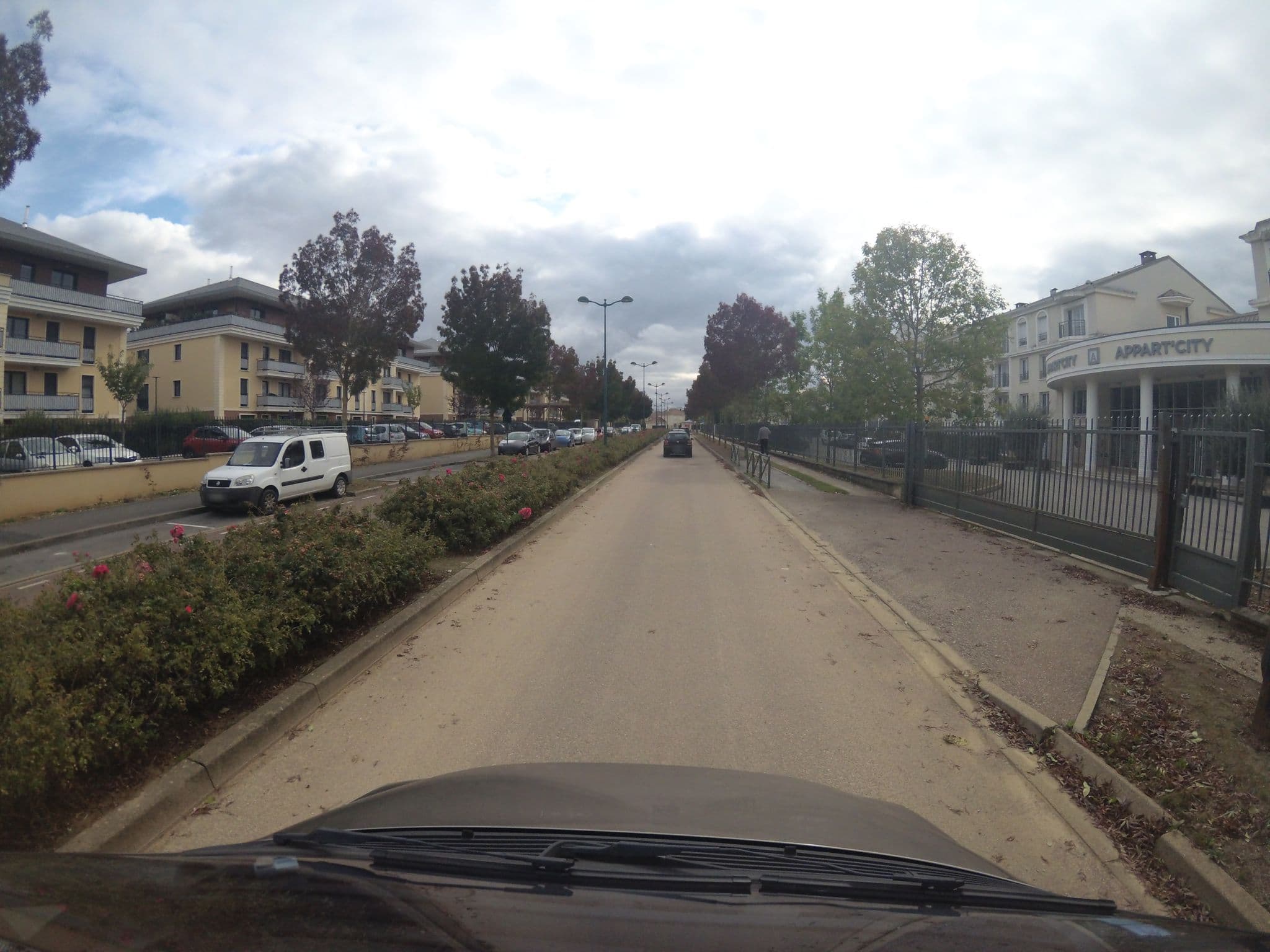 Street view near Appart'City Confort Marne la Vallée Val d'Europe, Montévrain — © stephanep (CC BY-SA · Mapillary)