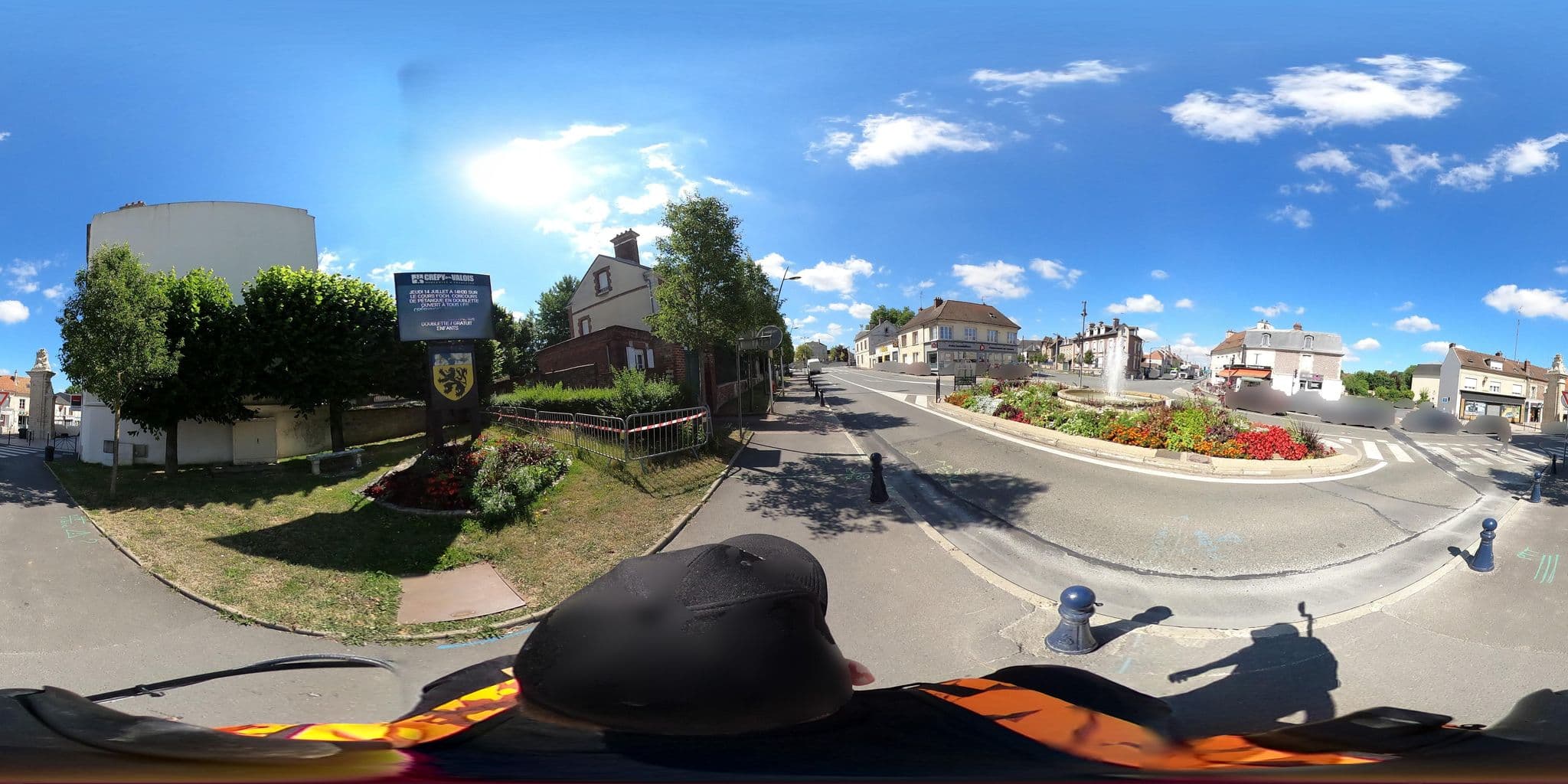 Street view near Pozzebon, Crépy-en-Valois — © cartocite (CC BY-SA · Mapillary)