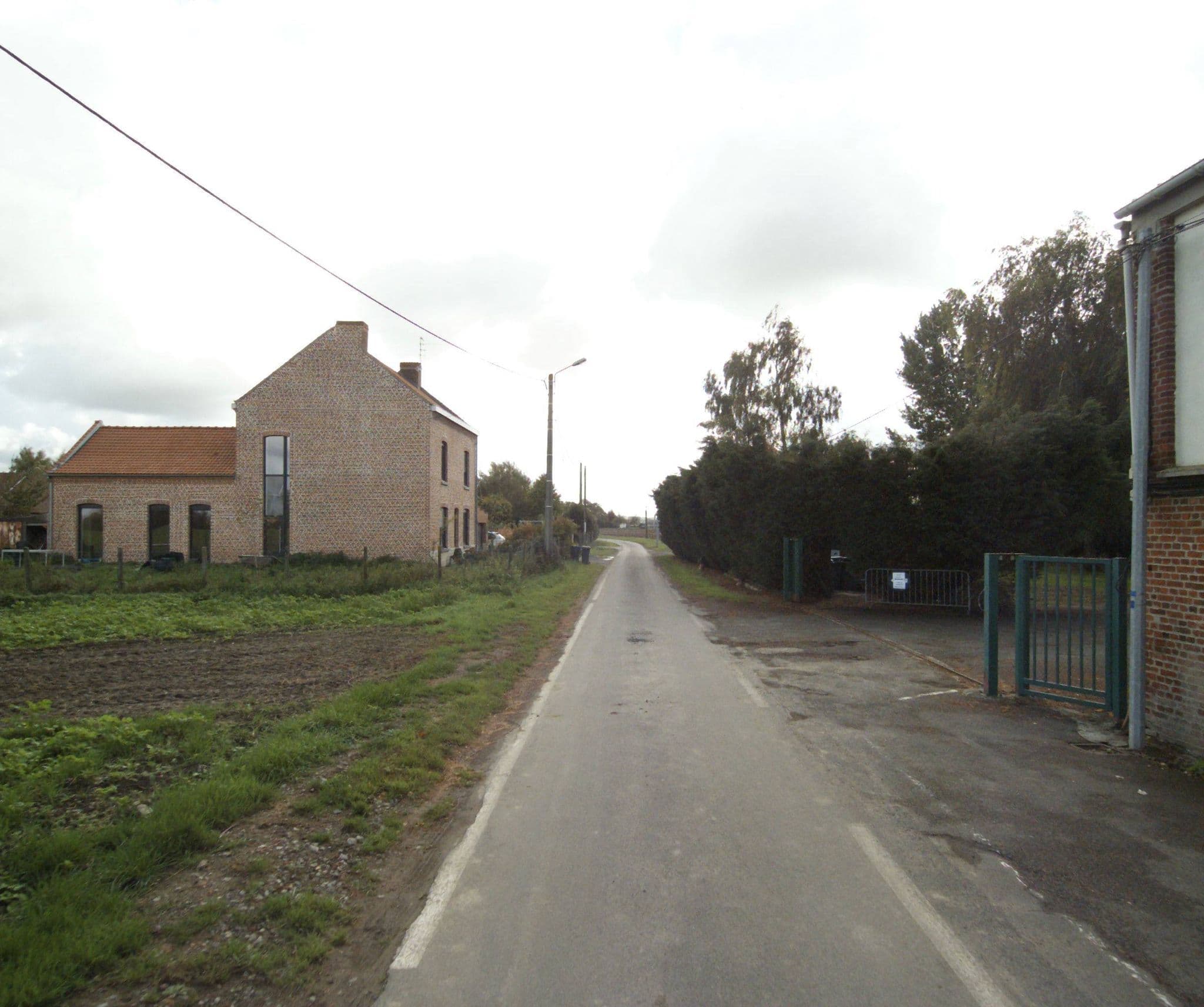 Street view near La Cour du Roy, Houplines — © melimmergis (CC BY-SA · Mapillary)
