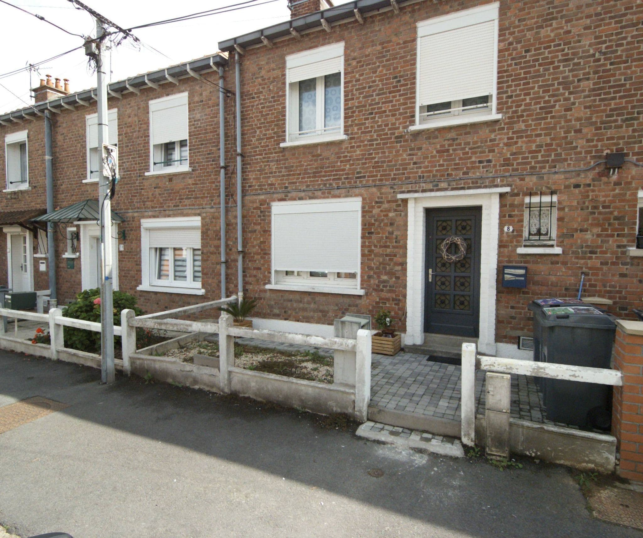 Street view near REIV Hospitality, Faches-Thumesnil — © melimmergis (CC BY-SA · Mapillary)