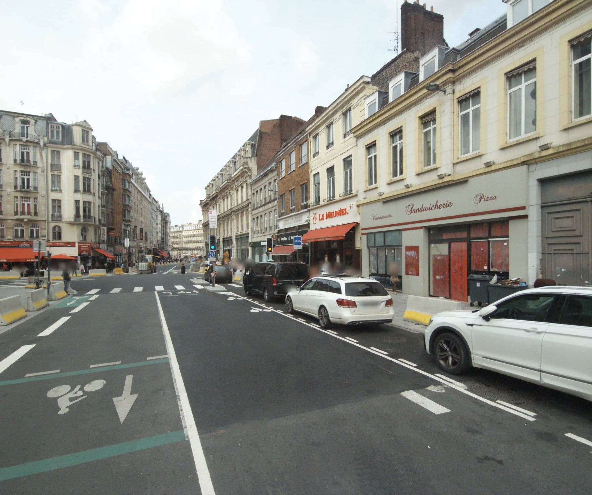 Street view near Hotel Moulindor, Lille — © melimmergis (CC BY-SA · Mapillary)