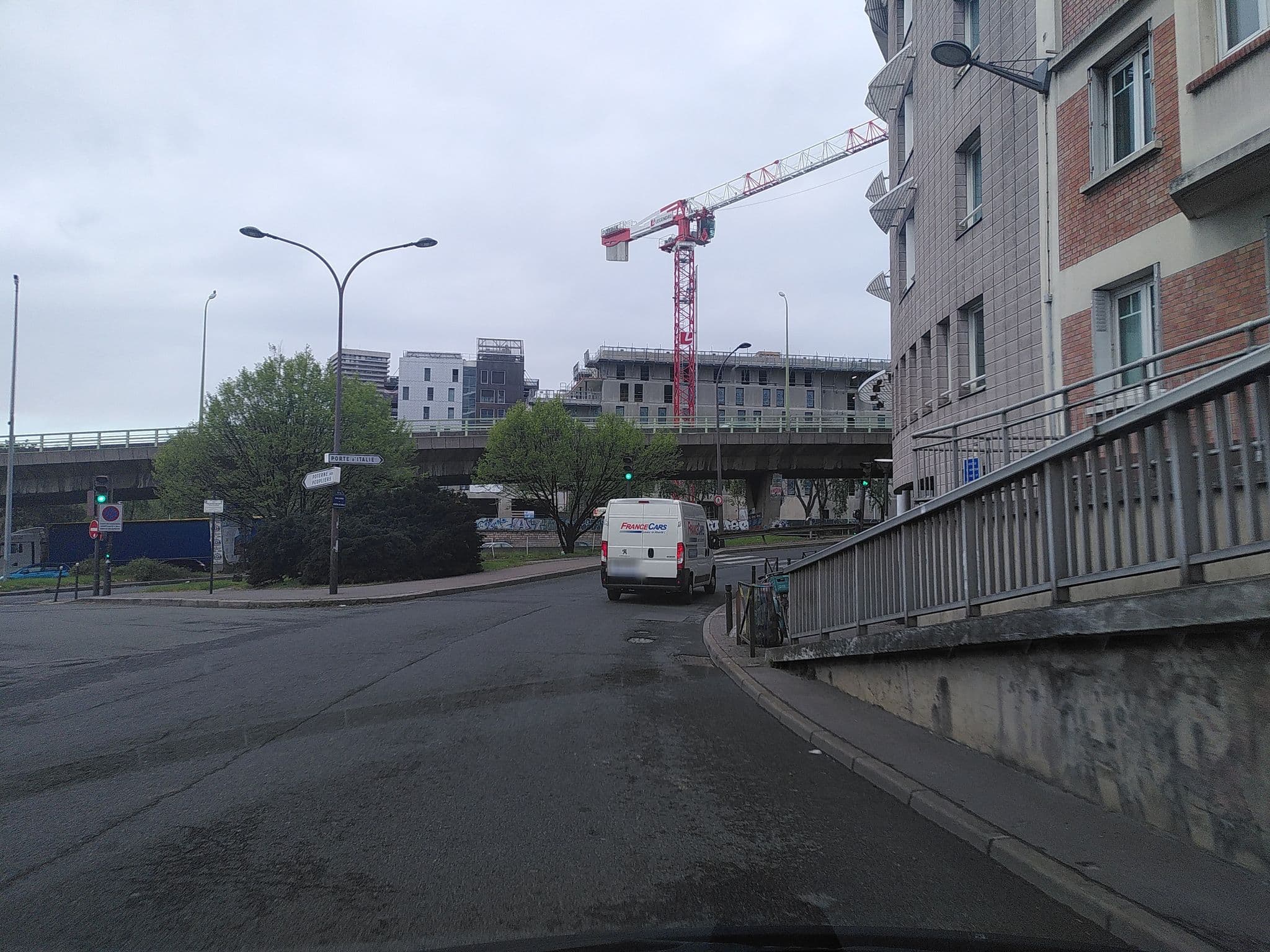 Street view near Résidence Diderot Igesa, Le Kremlin-Bicêtre — © tr4sk (CC BY-SA · Mapillary)