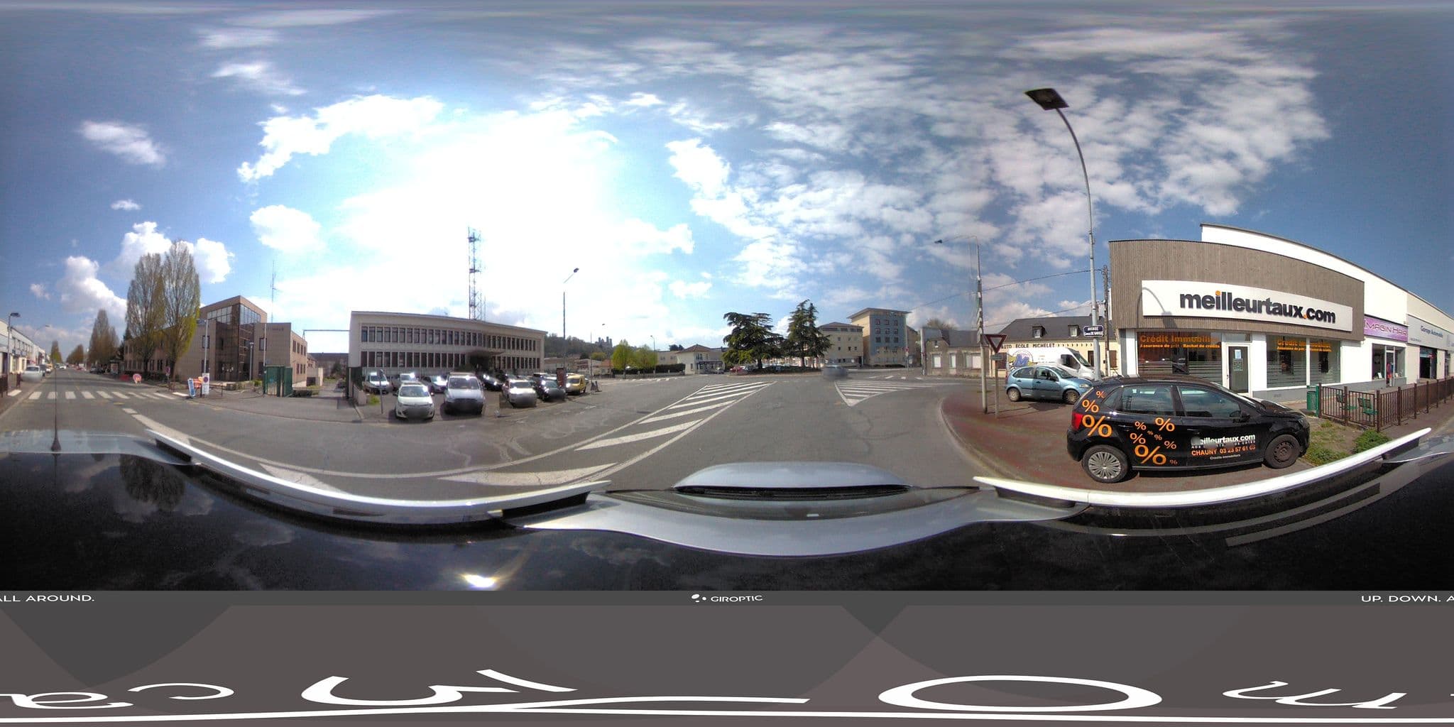 Street view near Relais Départemental des Gîtes de France, Laon — © kobold (CC BY-SA · Mapillary)