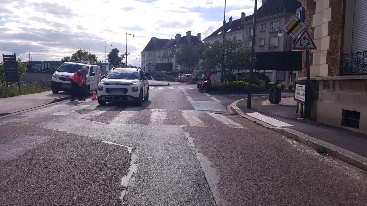 Street view near Selectour - Mondial Tour, Château-Thierry — © changchun1 (CC BY-SA · Mapillary)