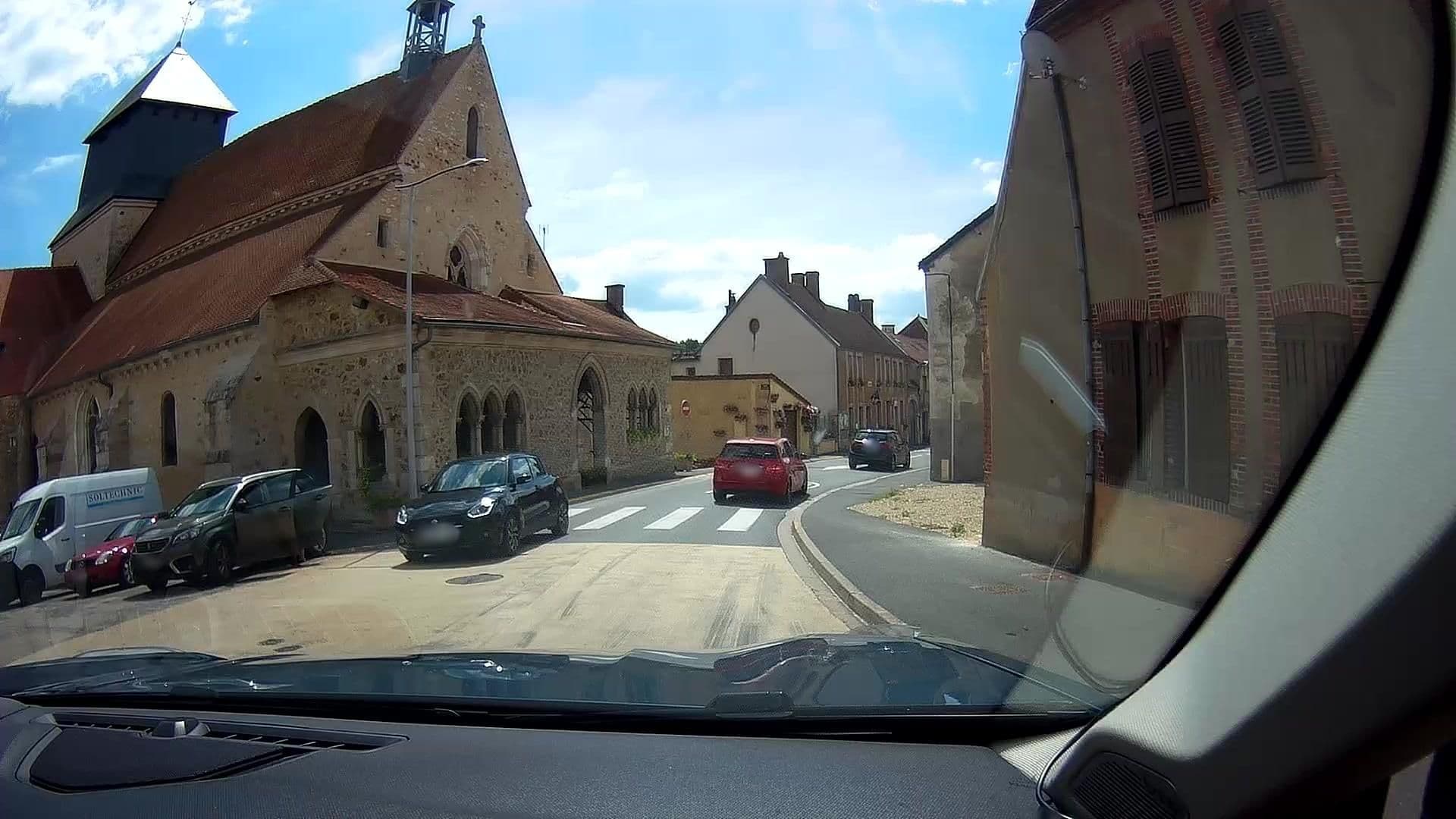 Street view near AMBIANCES chambres d 'hôtes, Sézanne — © micmin1972 (CC BY-SA · Mapillary)