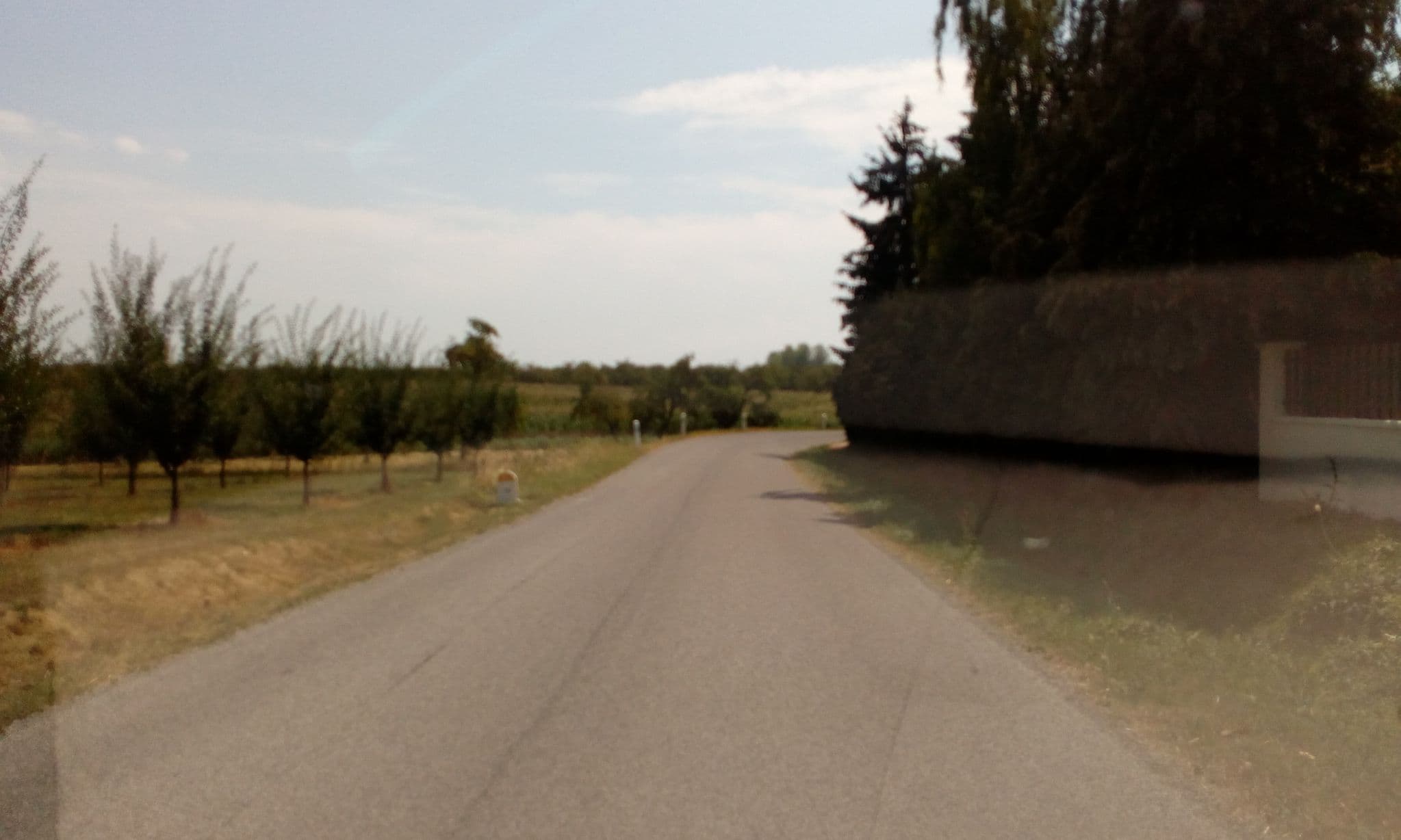 Street view near Les Insolites, Étain — © micmin1972 (CC BY-SA · Mapillary)
