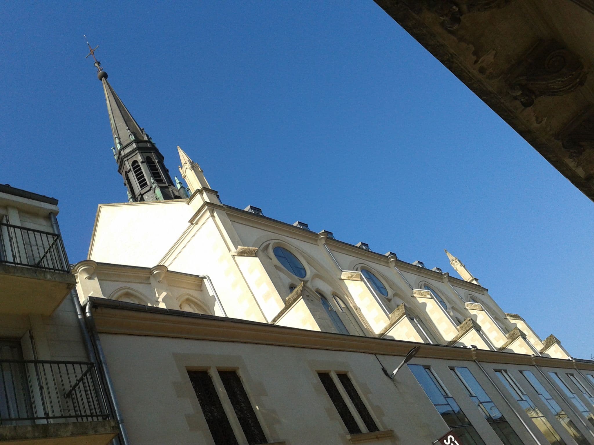 Street view near Mercure Poitiers Centre, Poitiers — © frem (CC BY-SA · Mapillary)