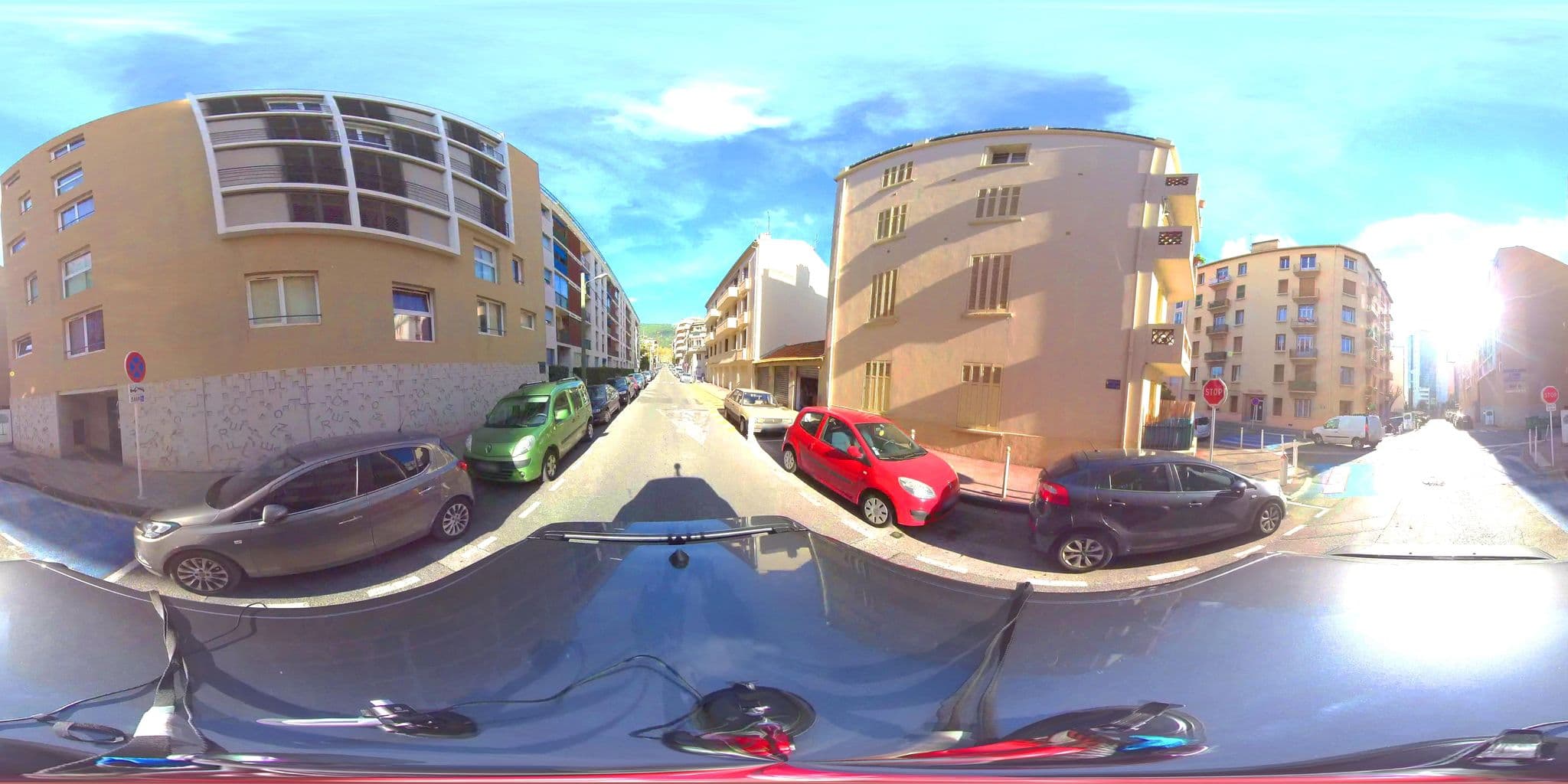 Street view near Antaeus Alfred Nobel, Toulon — © simmergis (CC BY-SA · Mapillary)