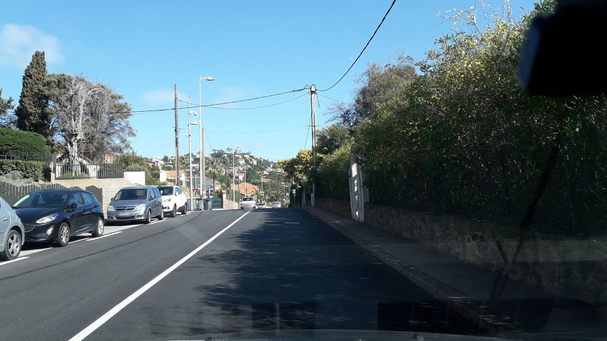 Street view near Baie de la Méditerranée, Théoule-sur-Mer — © eric_s (CC BY-SA · Mapillary)