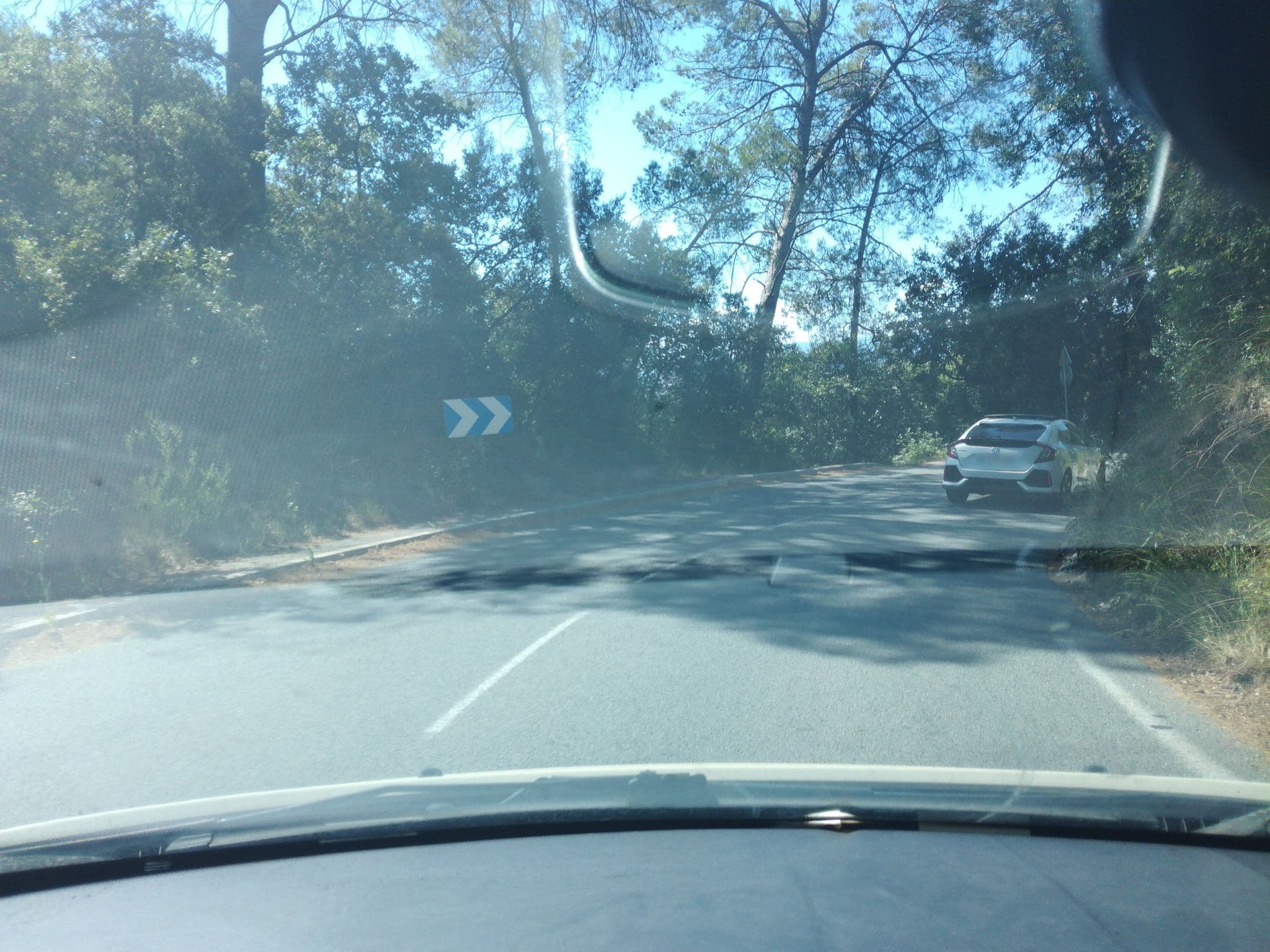 Street view near Domaine de Taradel, Taradeau — © baptistemm (CC BY-SA · Mapillary)
