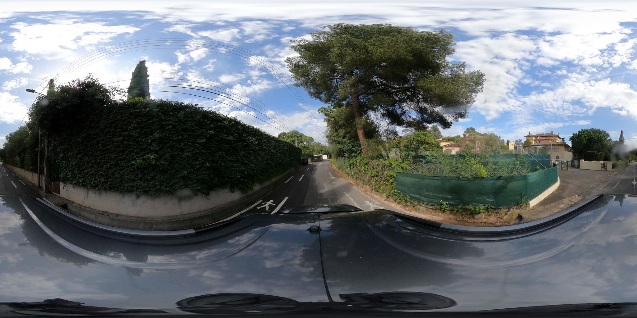 Street view near Les Genévriers, Saint-Raphaël — © eric_s (CC BY-SA · Mapillary)