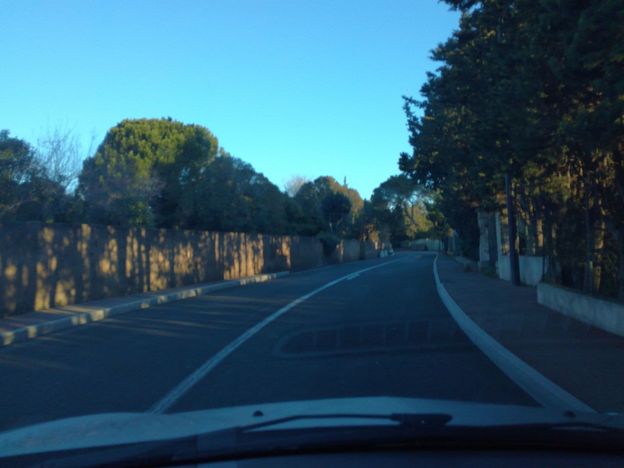 Street view near Appartement Lagon Bleu, Fréjus — © baptistemm (CC BY-SA · Mapillary)