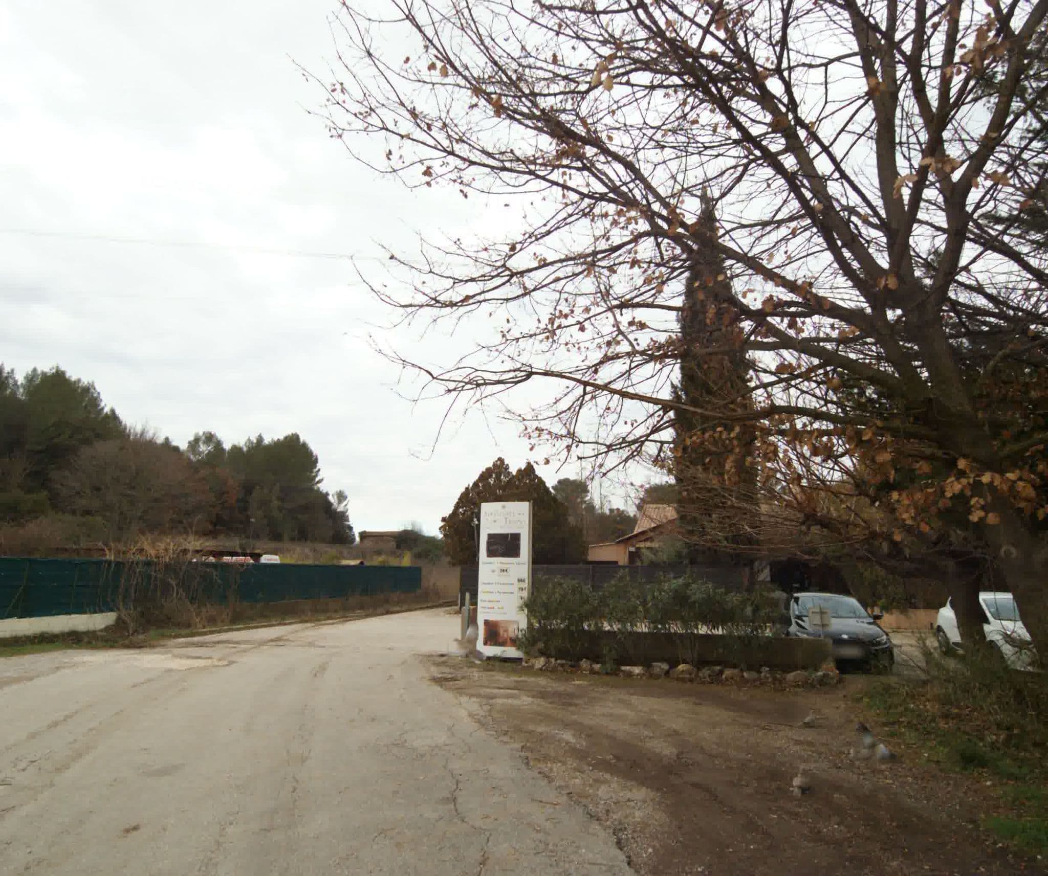 Street view near Au relais de trans, Trans-en-Provence — © sogefi (CC BY-SA · Mapillary)