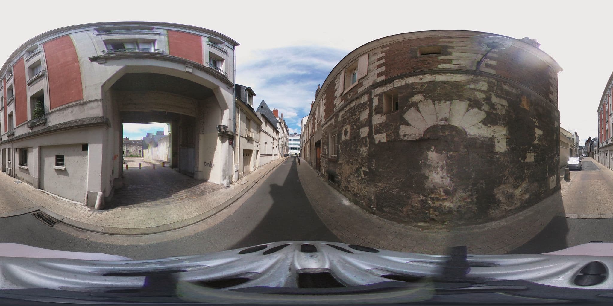 Street view near Hôtel Saint-Jean, La Riche — © estevan (CC BY-SA · Mapillary)
