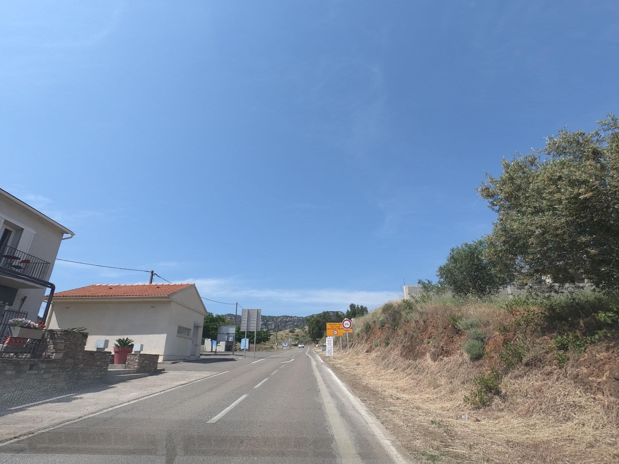 Street view near Auberge U Listincone, Saint-Florent — © momix (CC BY-SA · Mapillary)