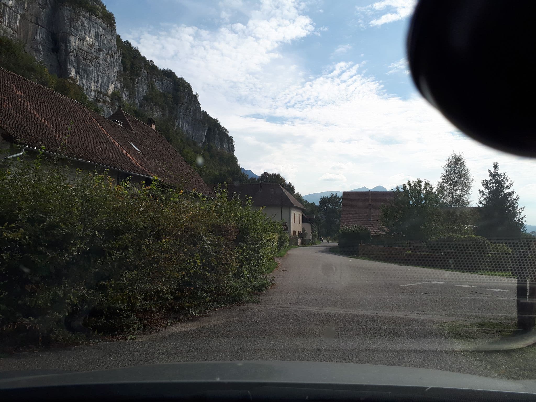 Street view near La Ferme Bonne de la Grotte, Les Échelles — © quicky (CC BY-SA · Mapillary)