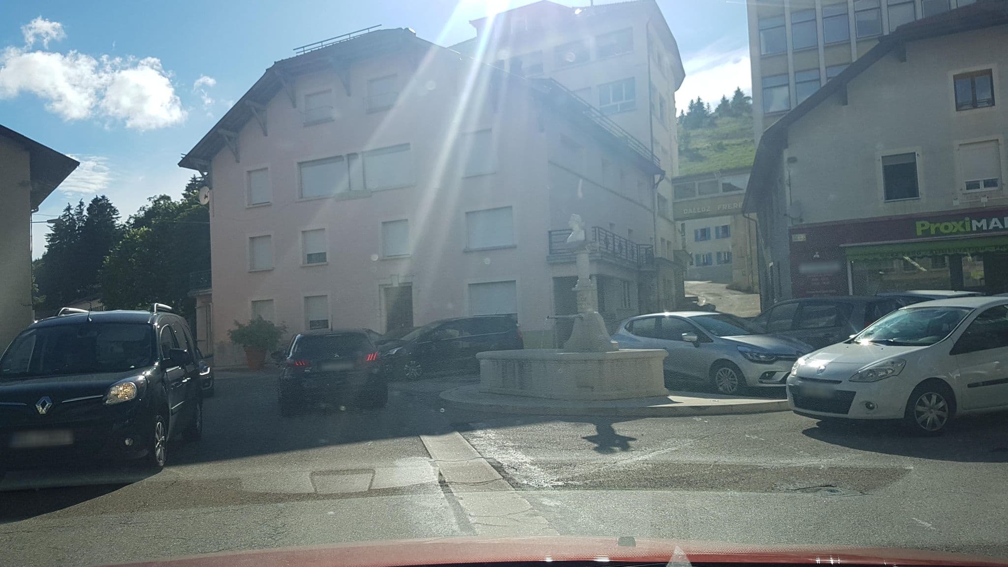 Street view near Chez Verguet, Saint-Claude — © pyrog (CC BY-SA · Mapillary)