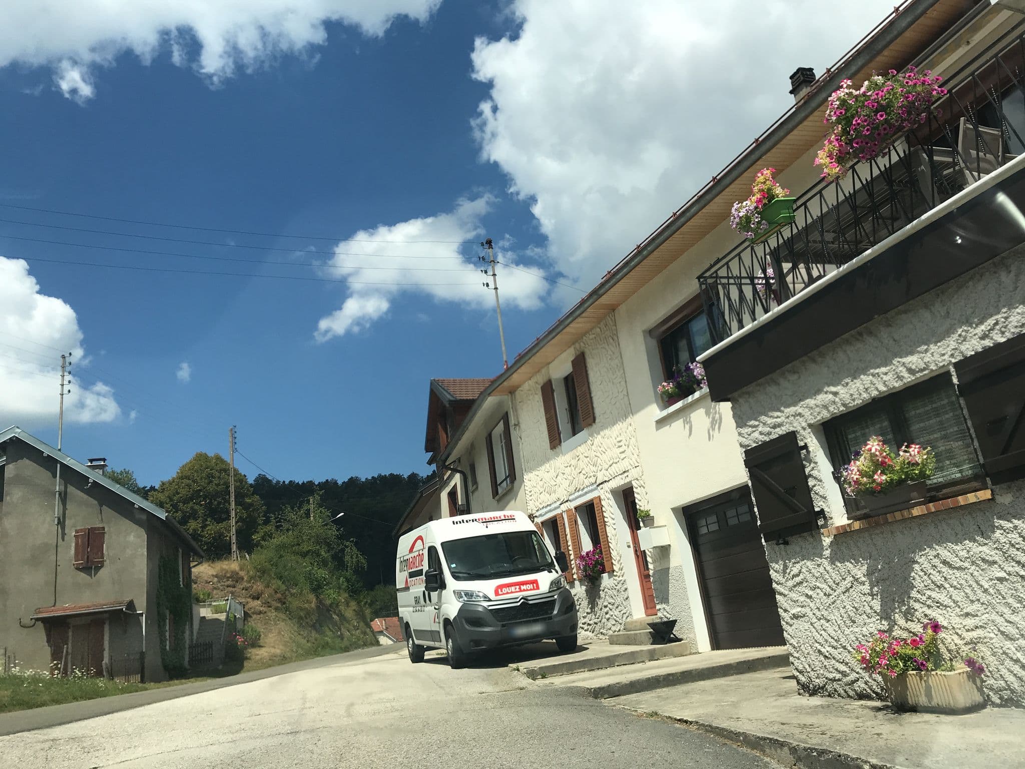 Street view near Gite la Censière, Clairvaux-les-Lacs — © thepriben (CC BY-SA · Mapillary)