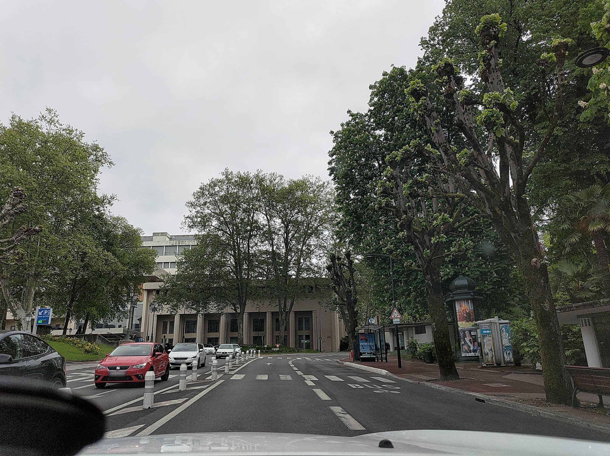 Street view near Hotel Astoria, Aix-les-Bains — © MatthieuF4FNE (CC BY-SA · Mapillary)
